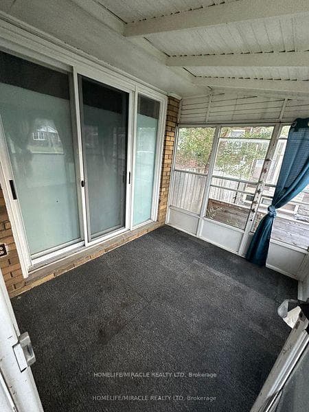 1171 Oxford Street photo 23