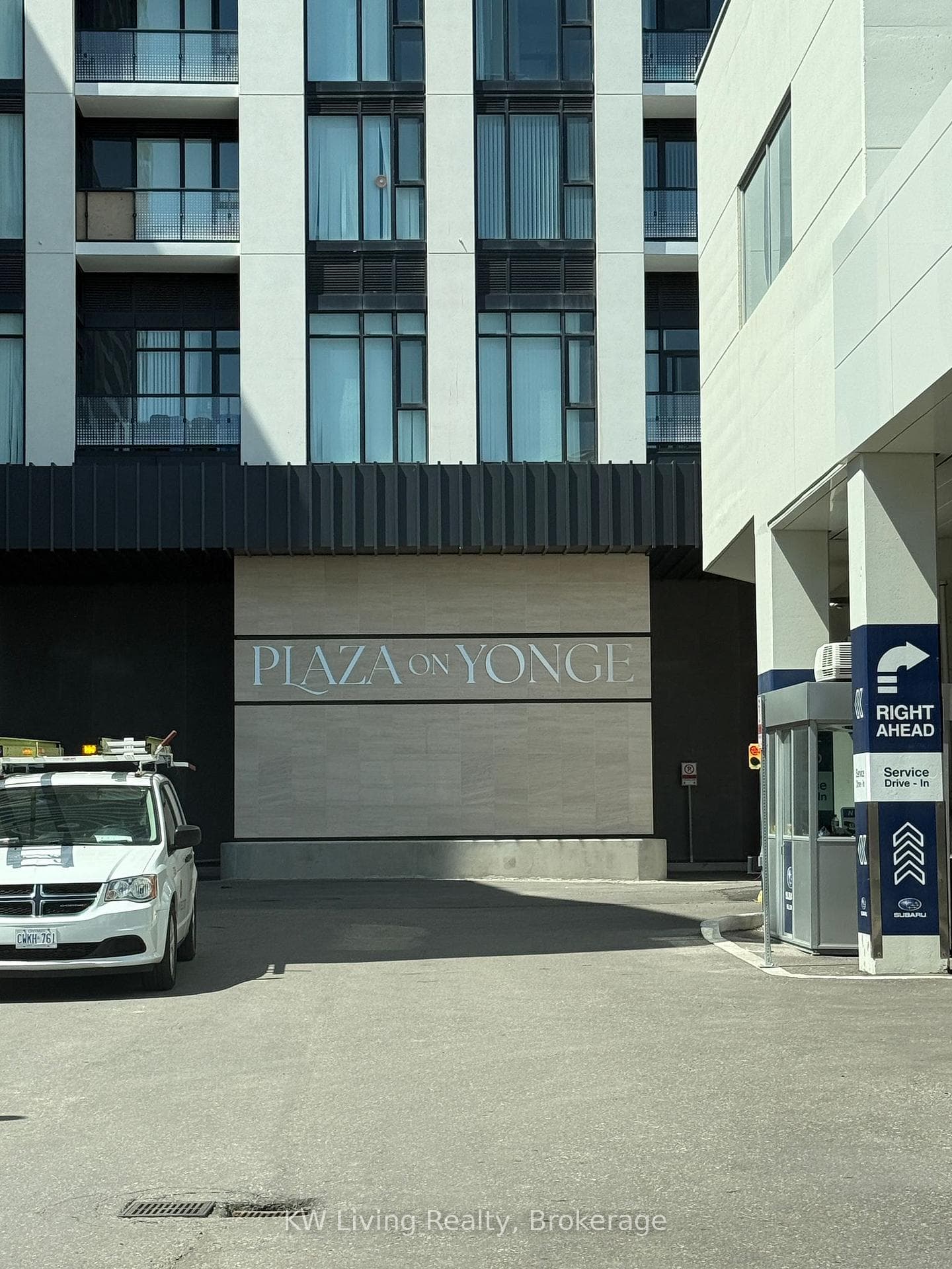 5858 Yonge Street Unit LPH01 photo 11