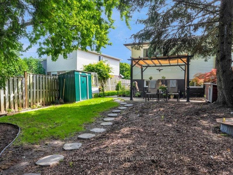 2393 Greenbank Trail photo 33