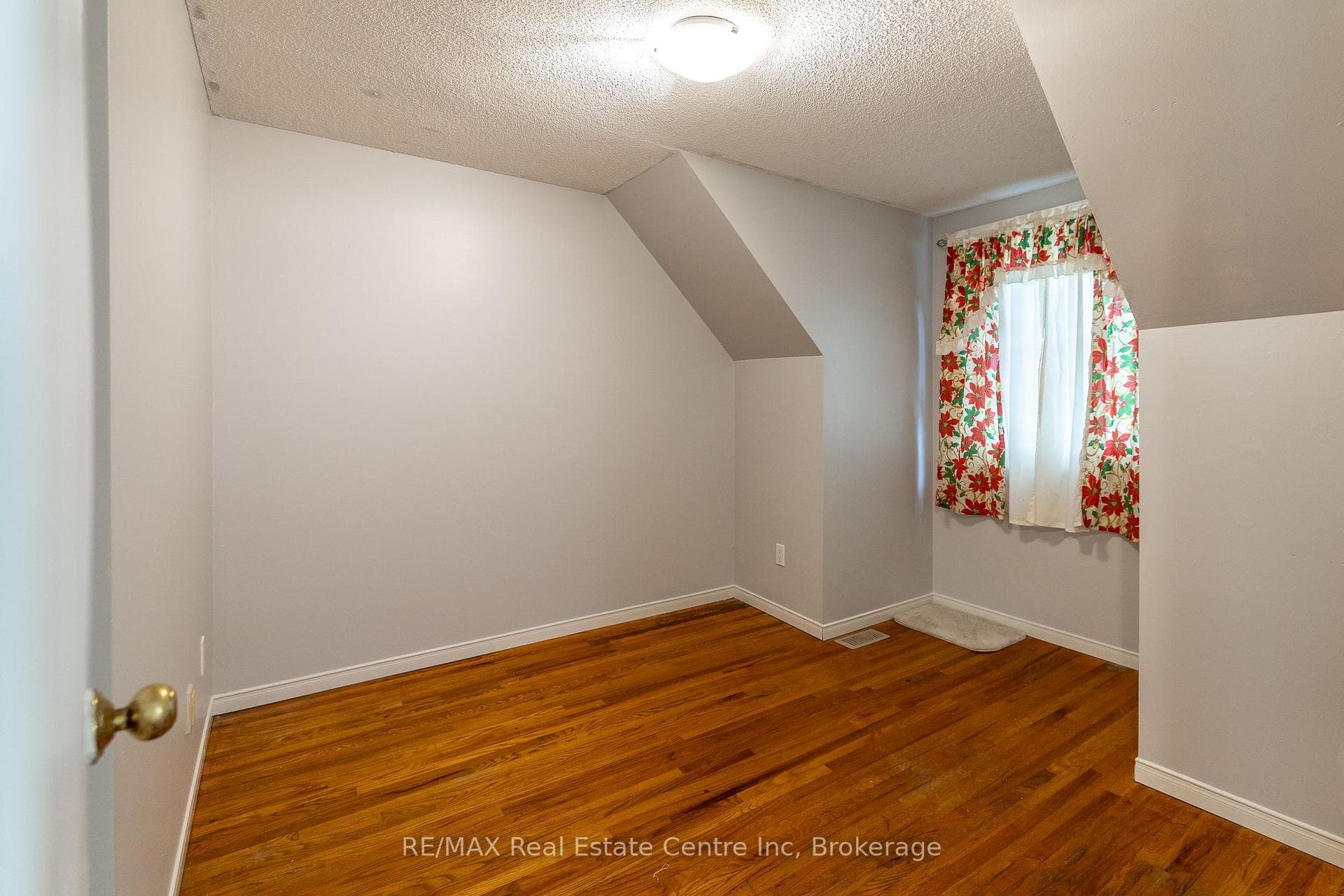 129 Victoria Road Unit 74 photo 13
