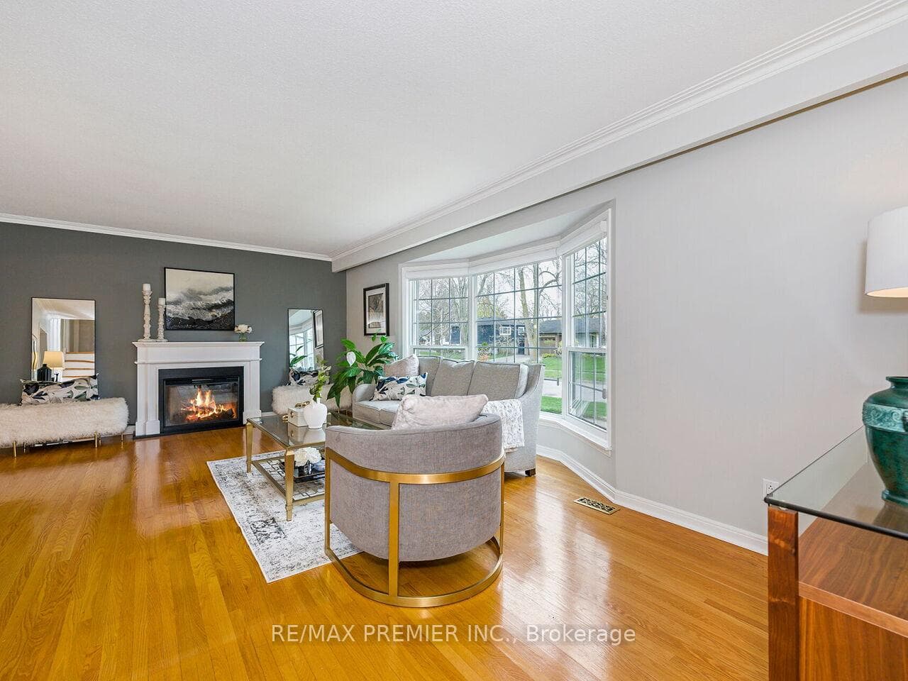 225 Juniper Avenue photo 6