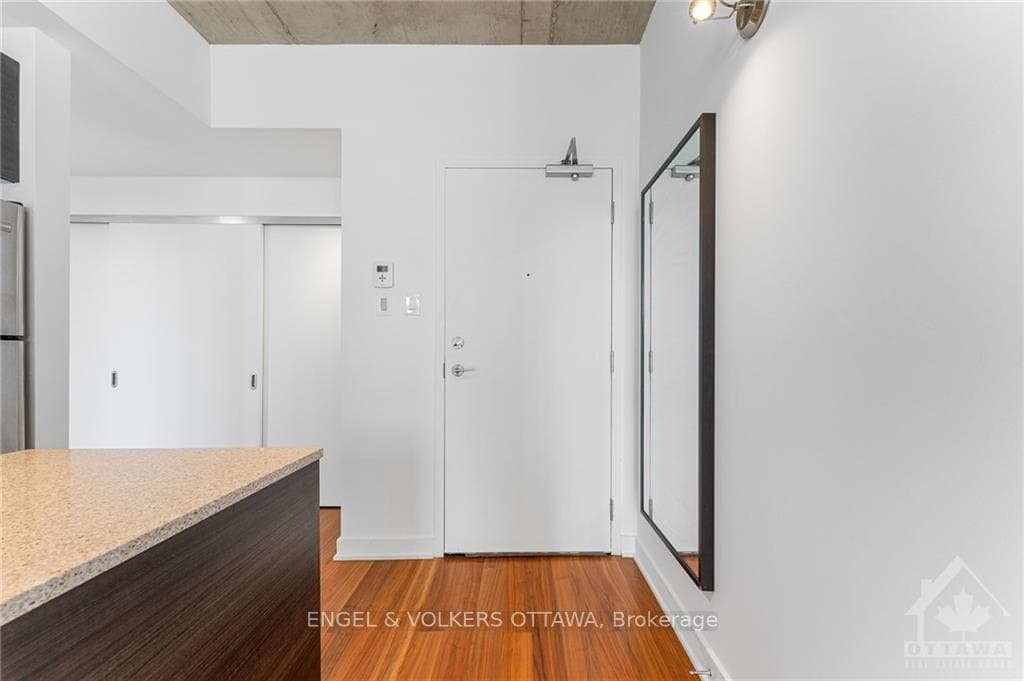 349 MCLEOD Street Unit 533 photo 3