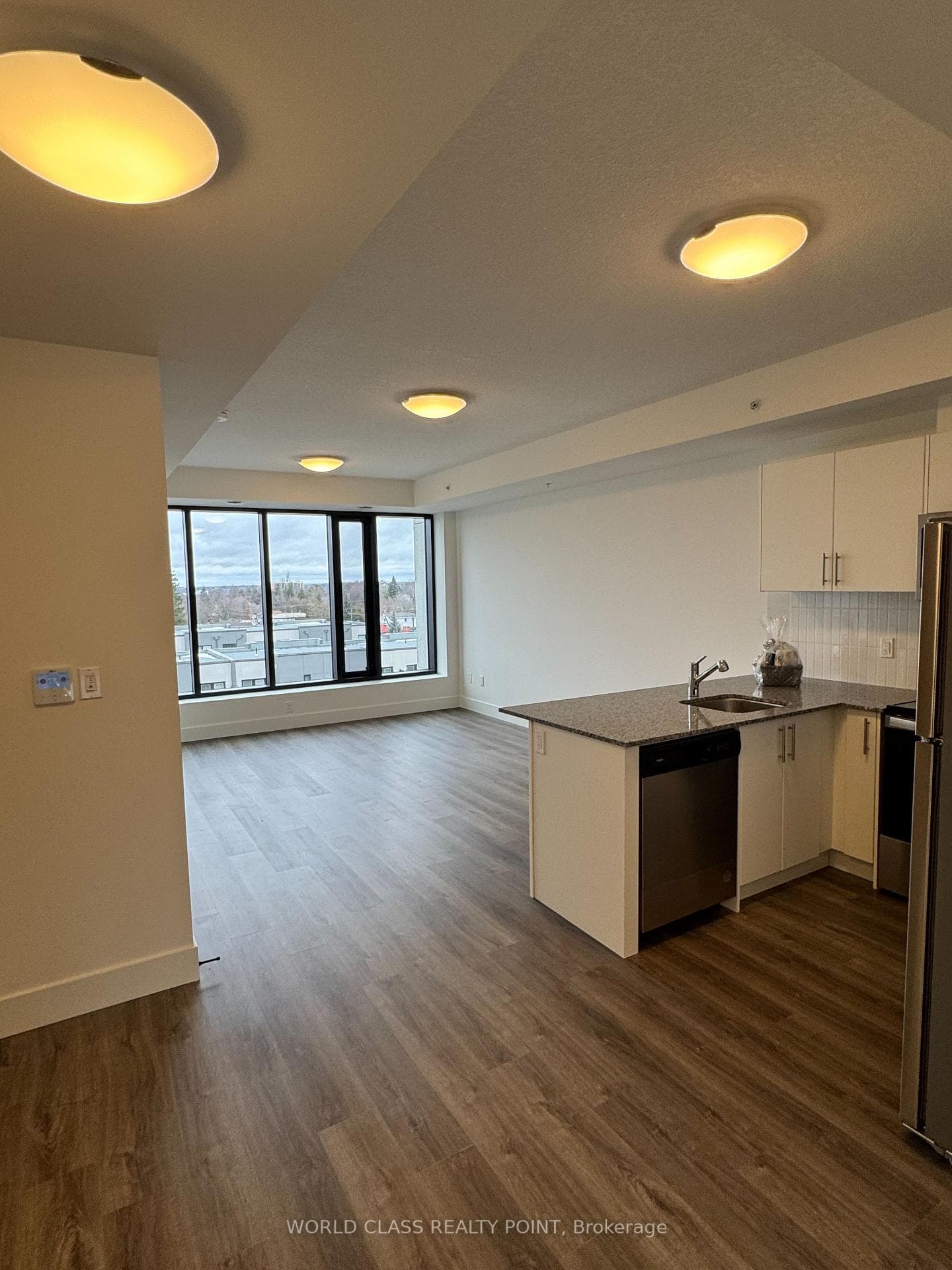 107 Roger Street Unit 609 photo 6