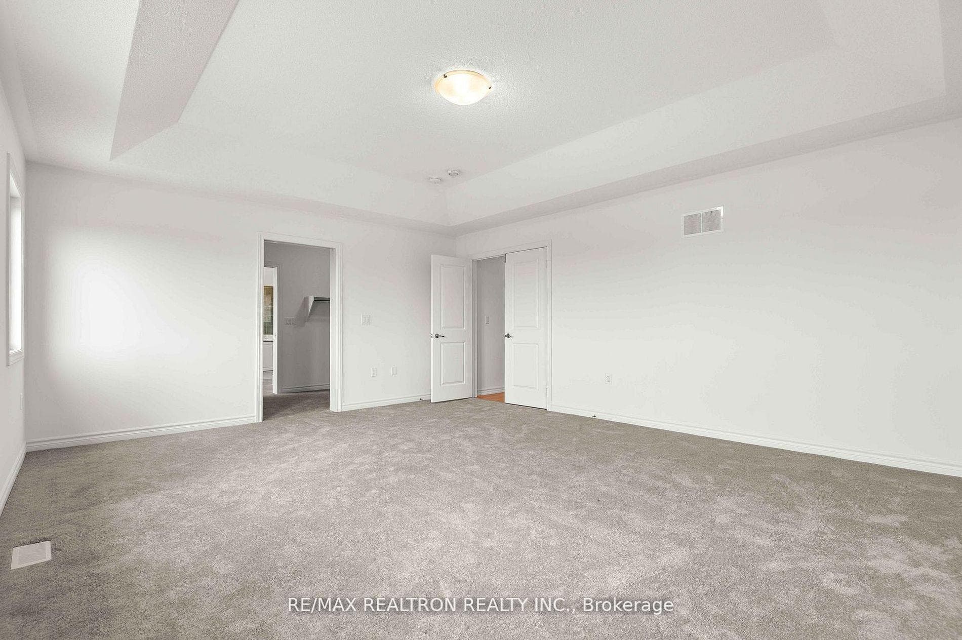 434 Vandusen Avenue photo 22