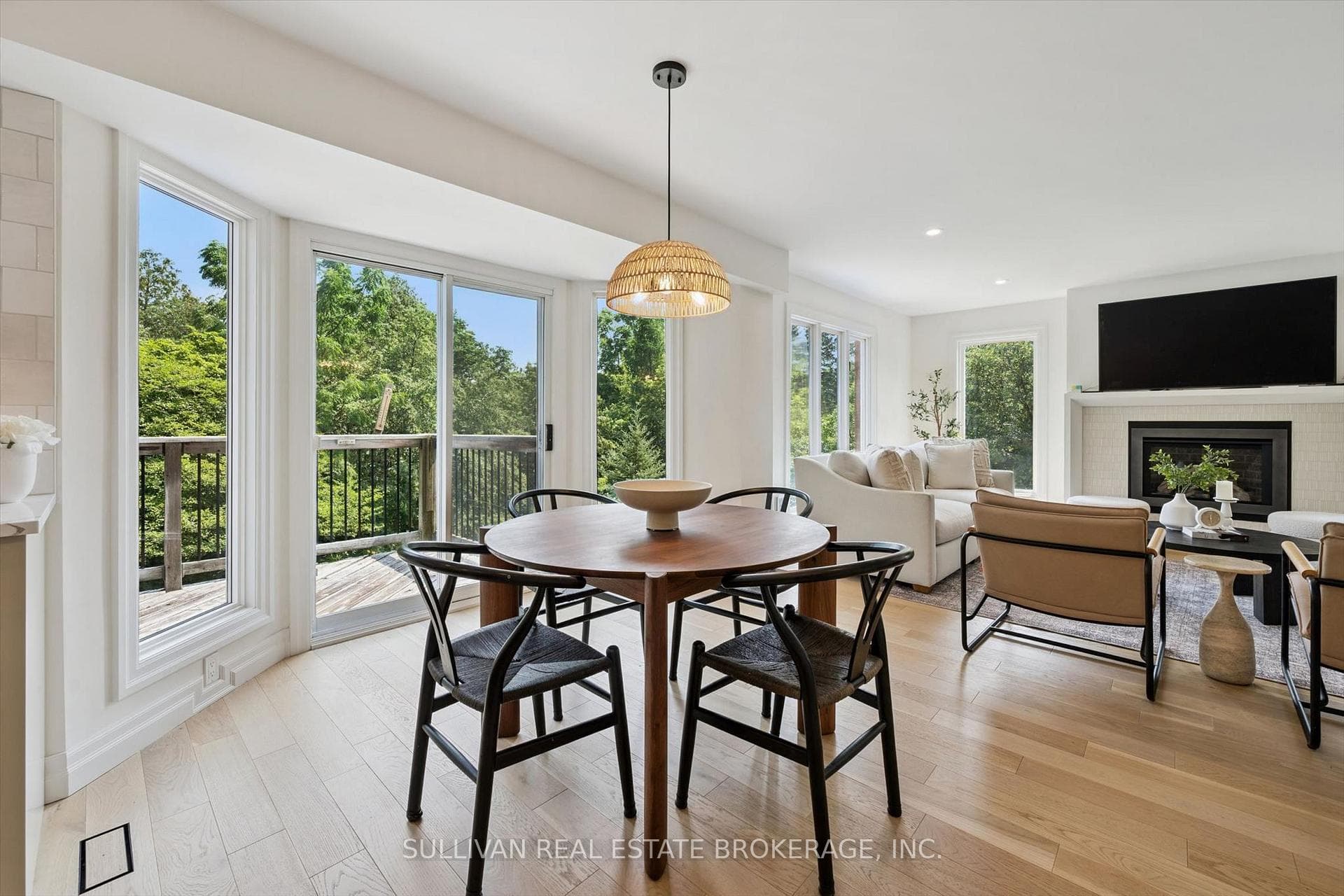105 Cobblestone Place photo 18
