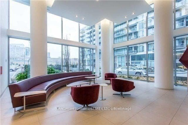 39 Queens Quay Unit 438 photo 8