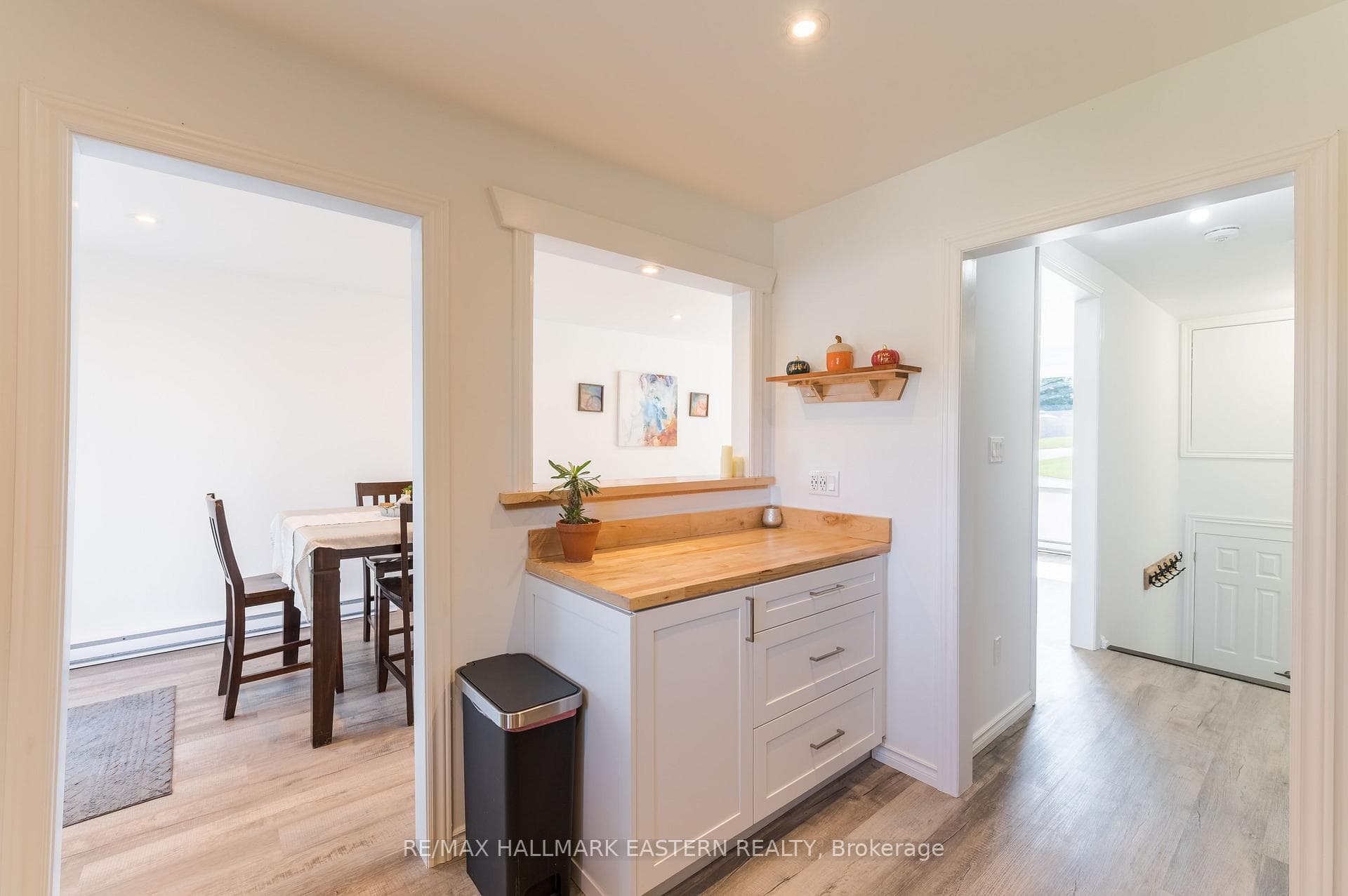 210 Maxwell Avenue photo 13