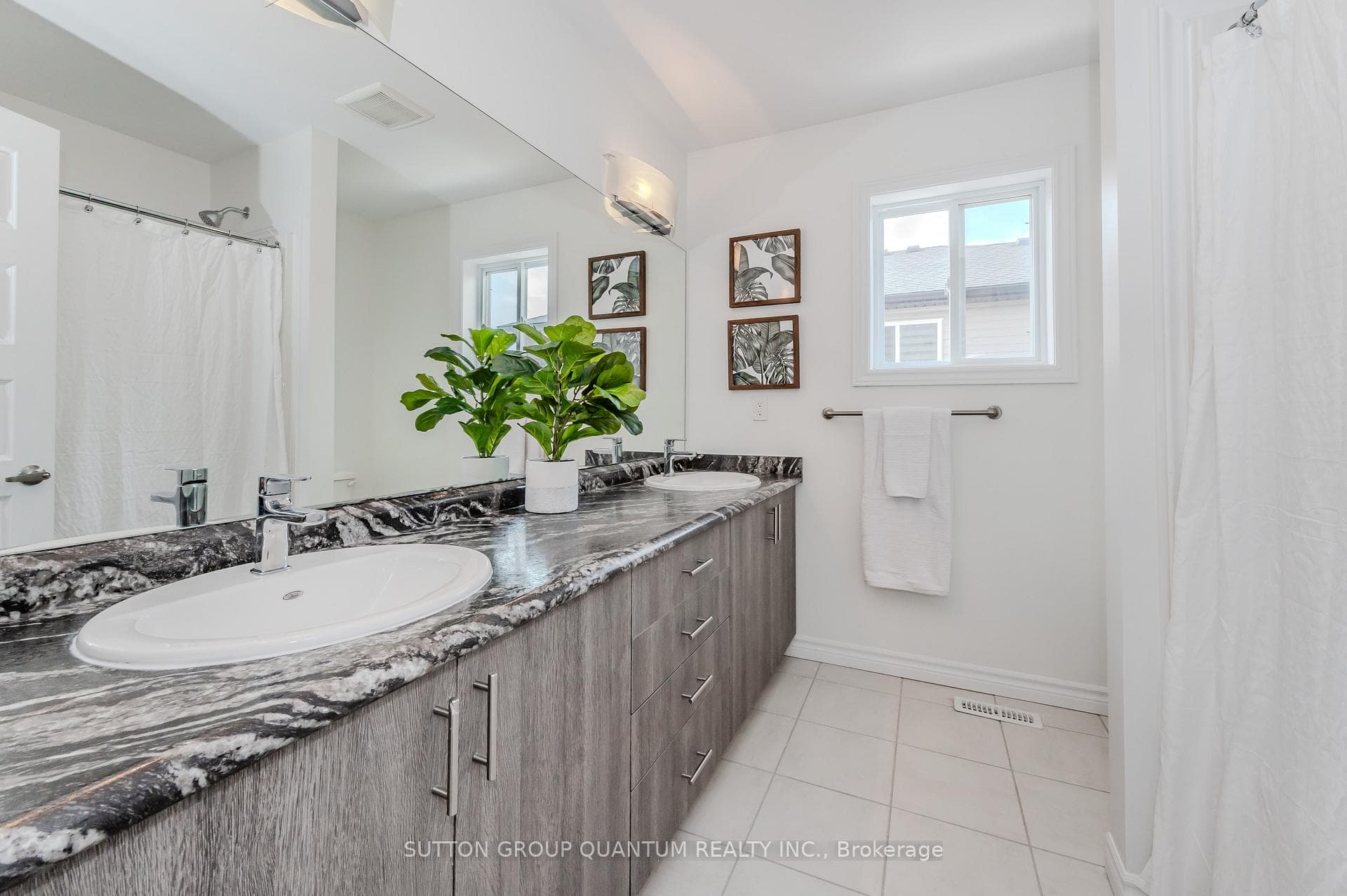 2051 Gough Avenue photo 17