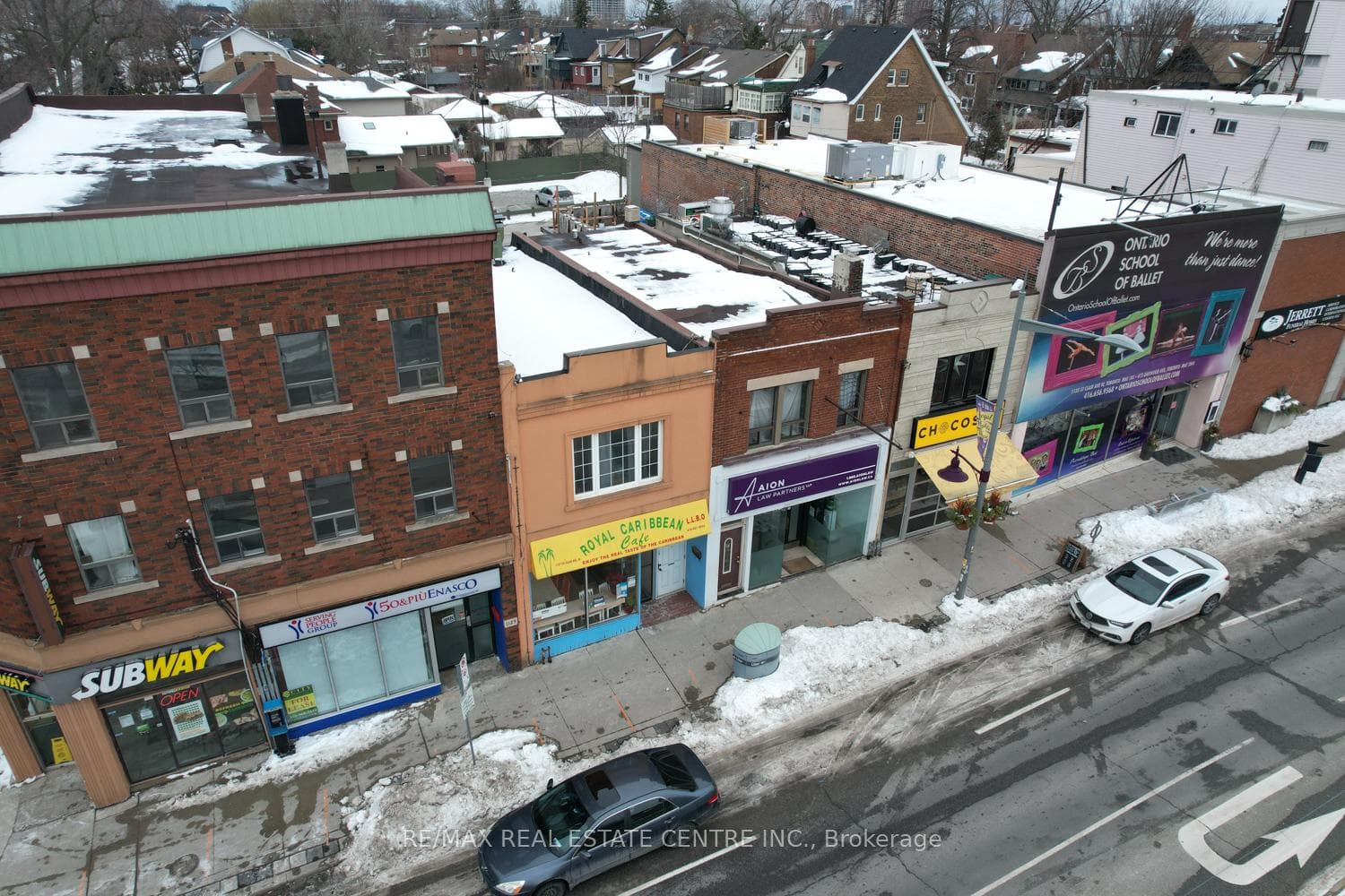 1127 St Clair Avenue photo 4