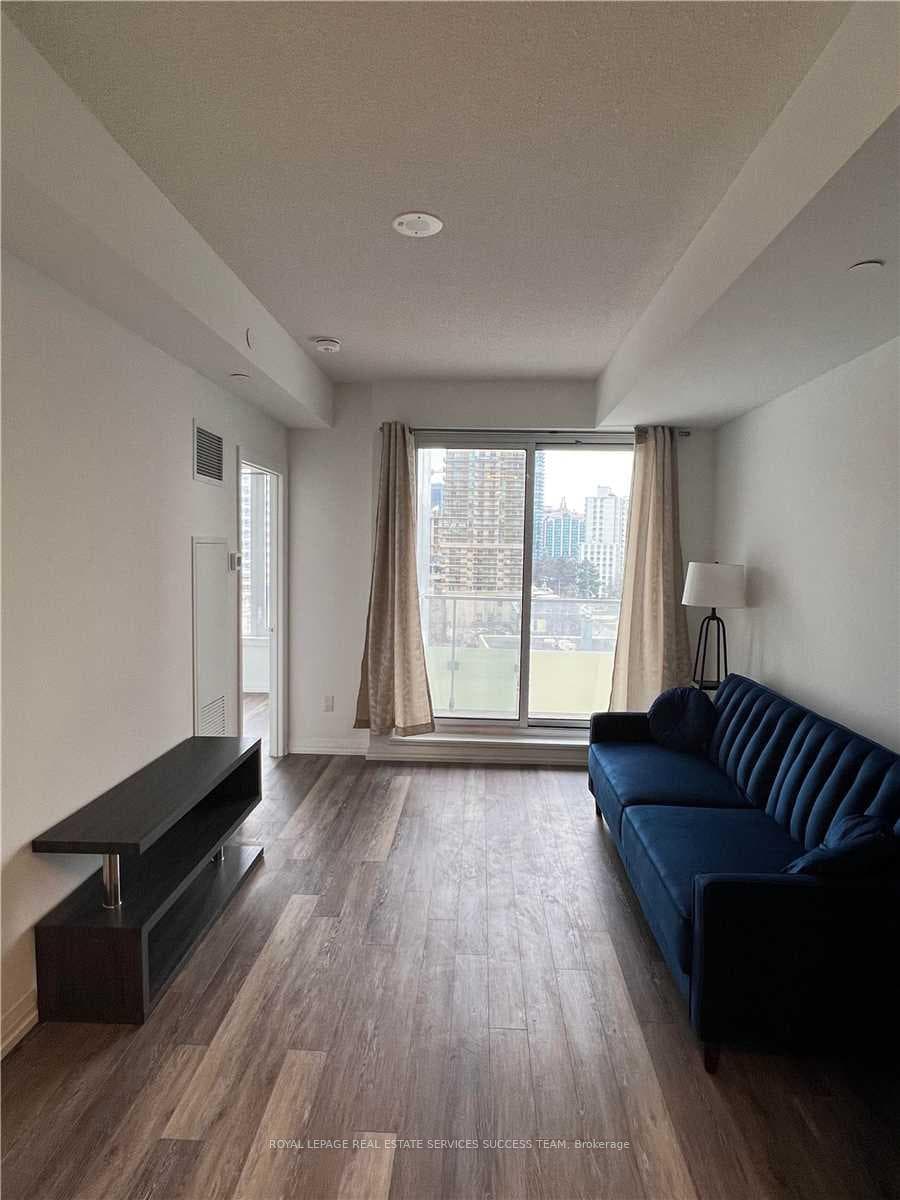 75 Canterbury Place Unit 703 photo 4