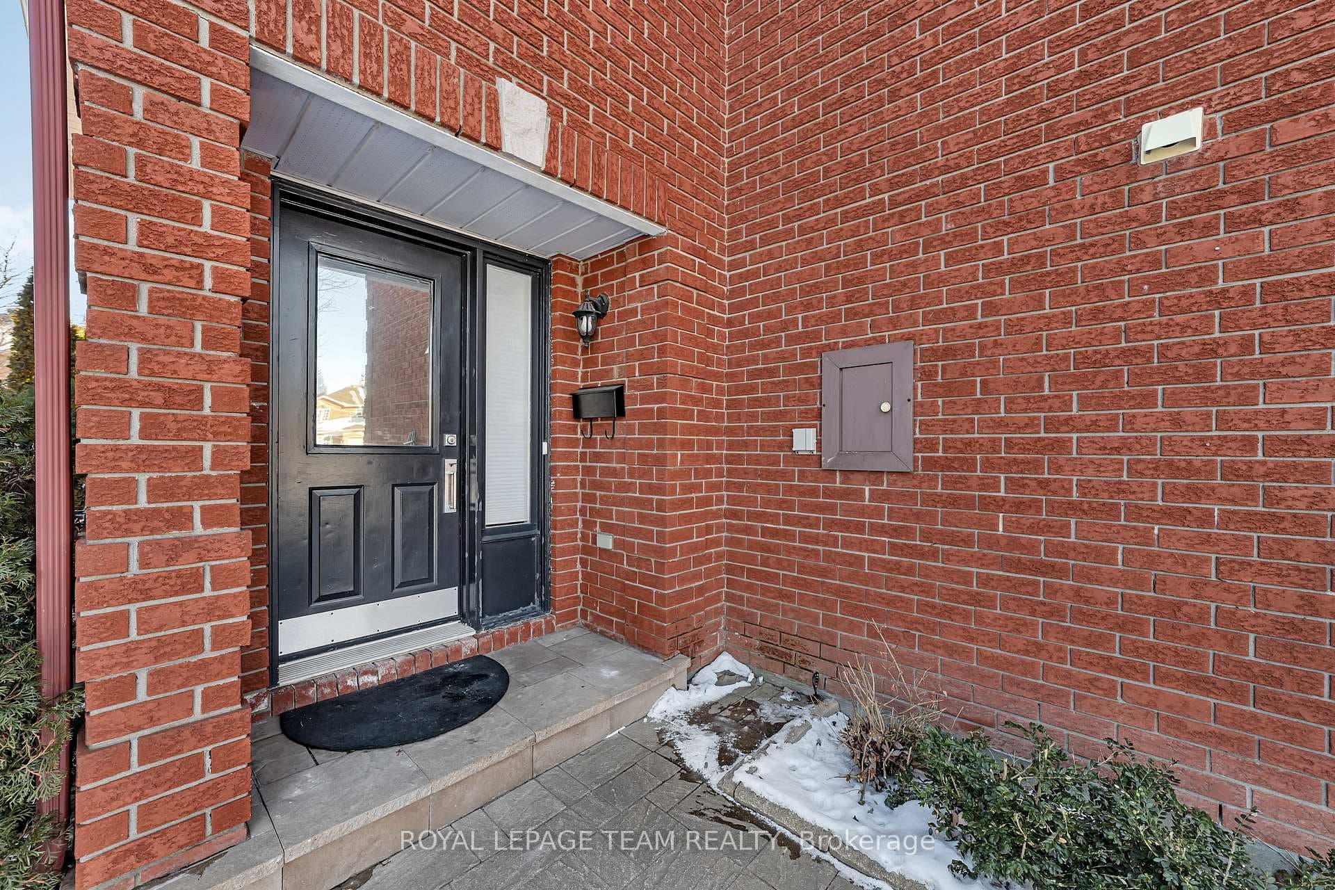 12 Longboat Court photo 5