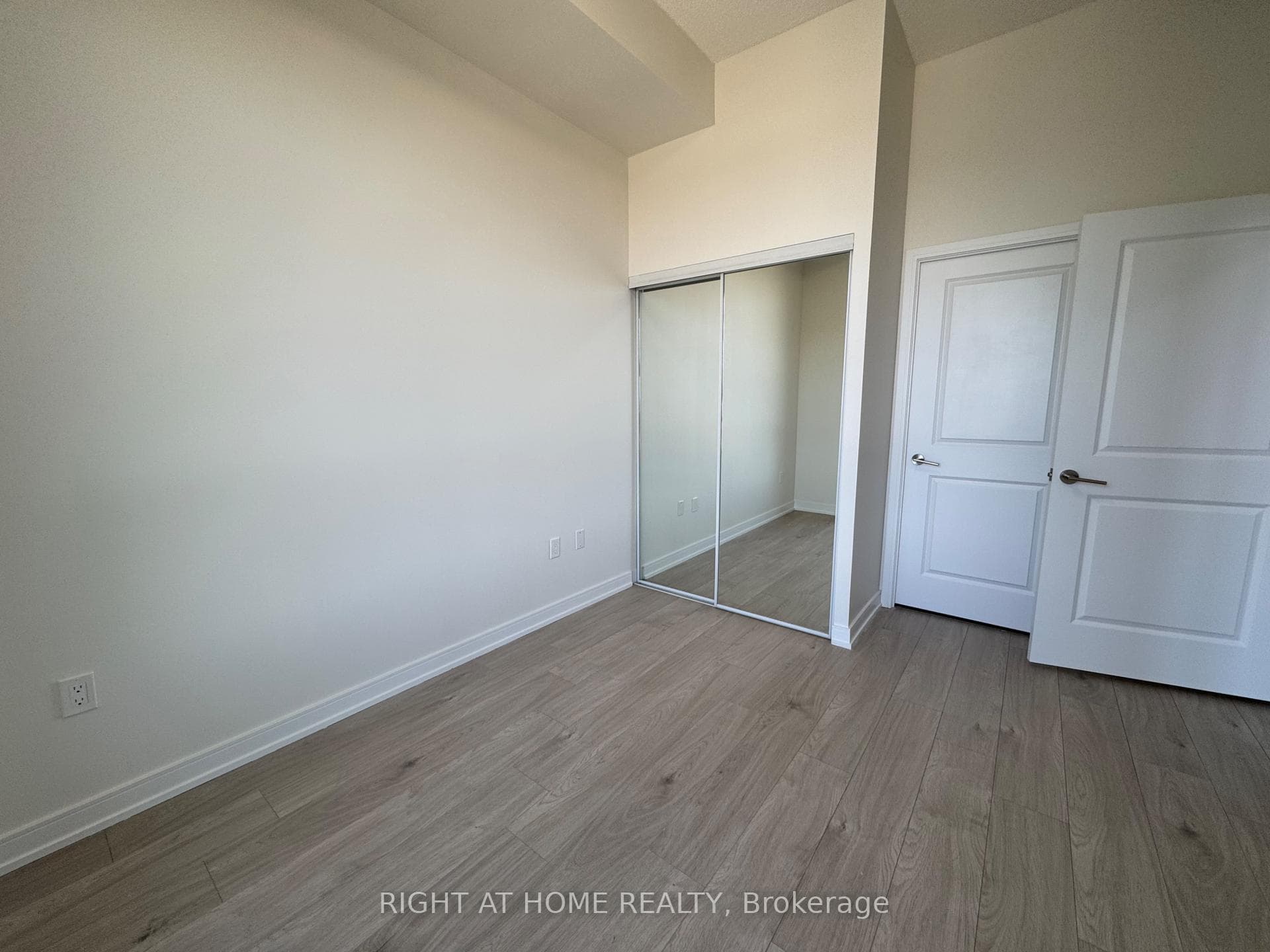 8 Nahani Way Unit Lph 19 photo 15