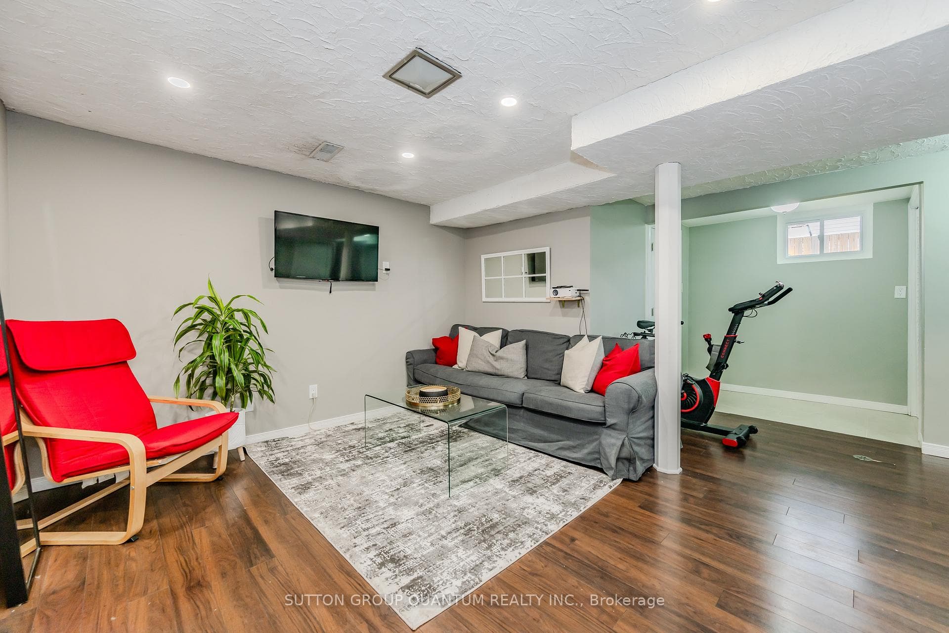 10 Hopewell Crescent photo 21
