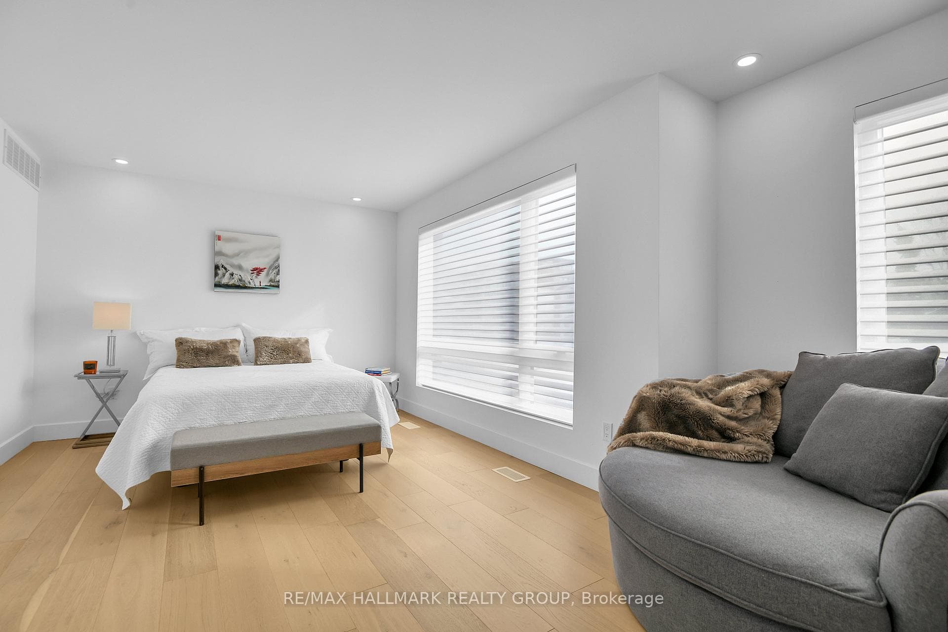 2nd floor - Bedroom ll