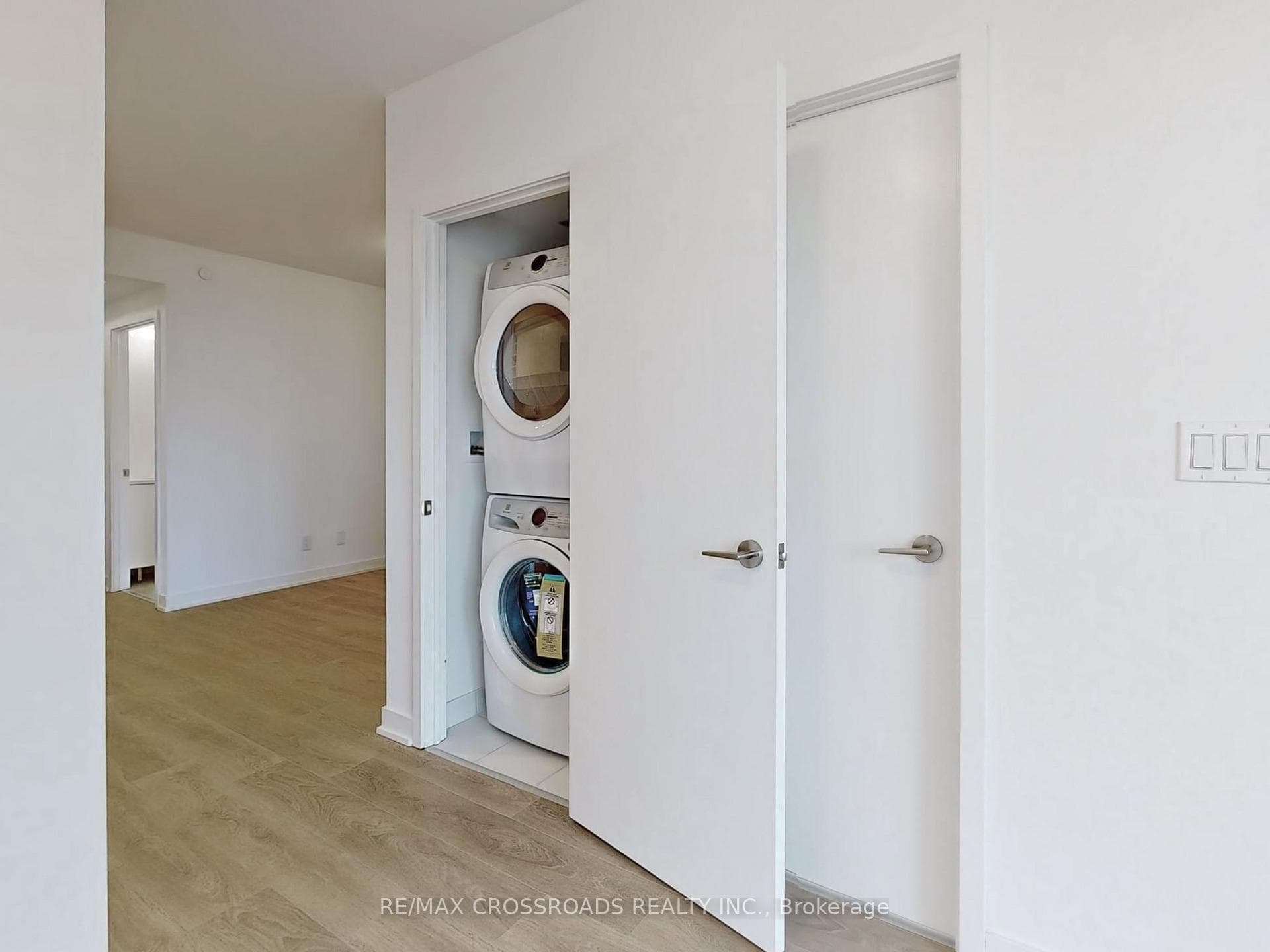 2033 Kennedy Road Unit 3303 photo 29