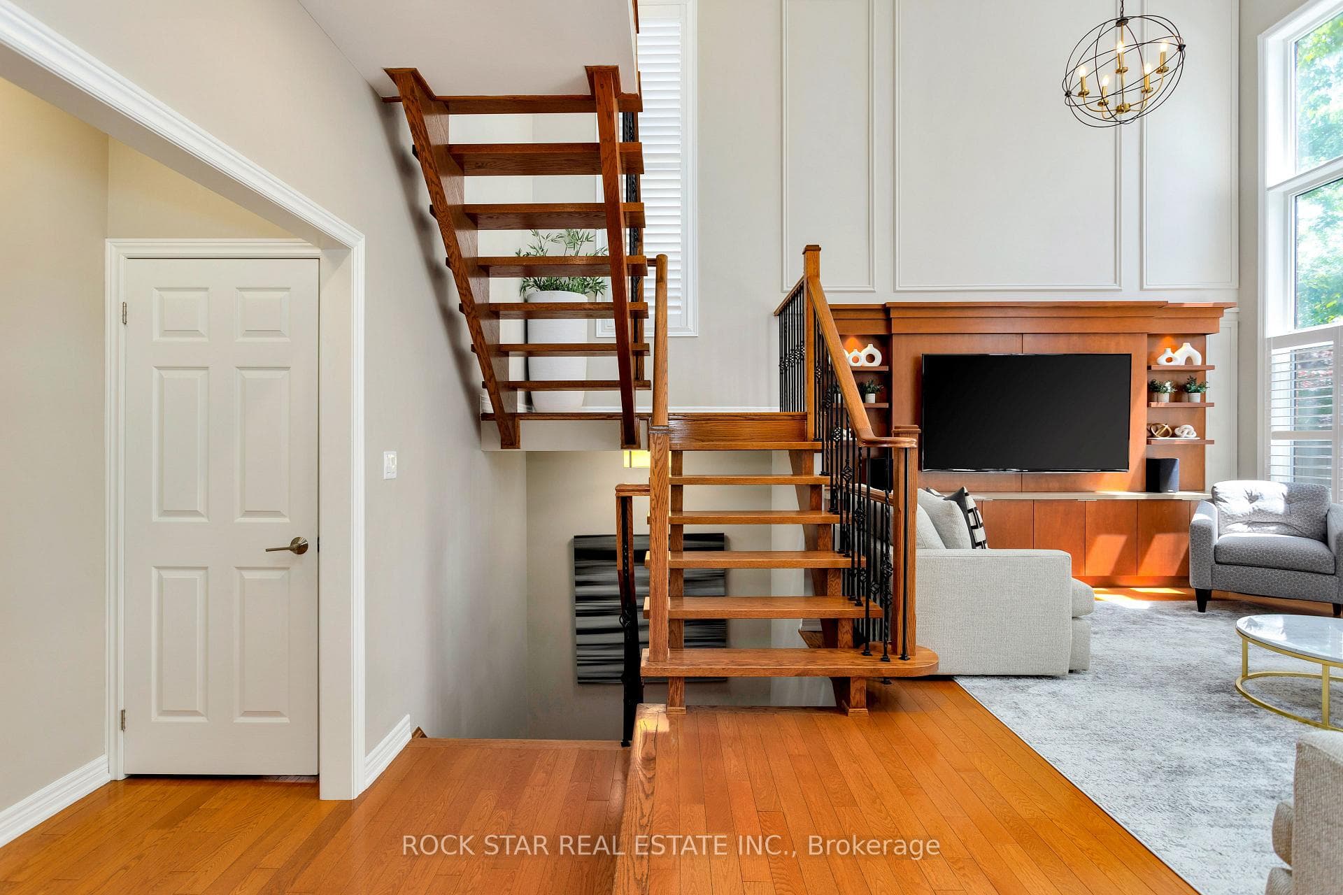 Hardwood Floor