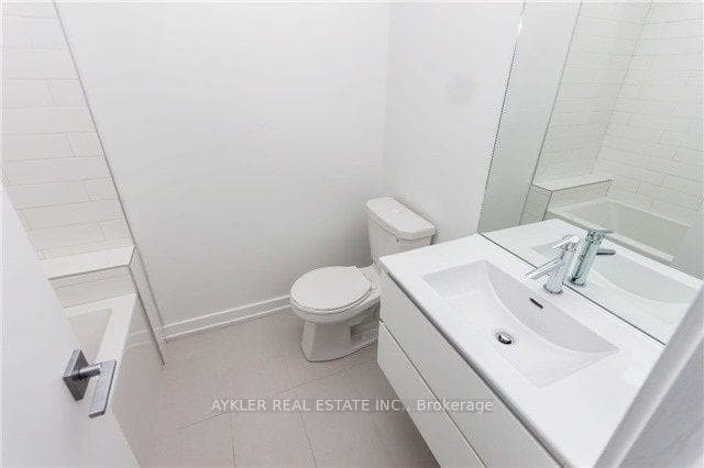 1321 Gerrard Street Unit 15 photo 8