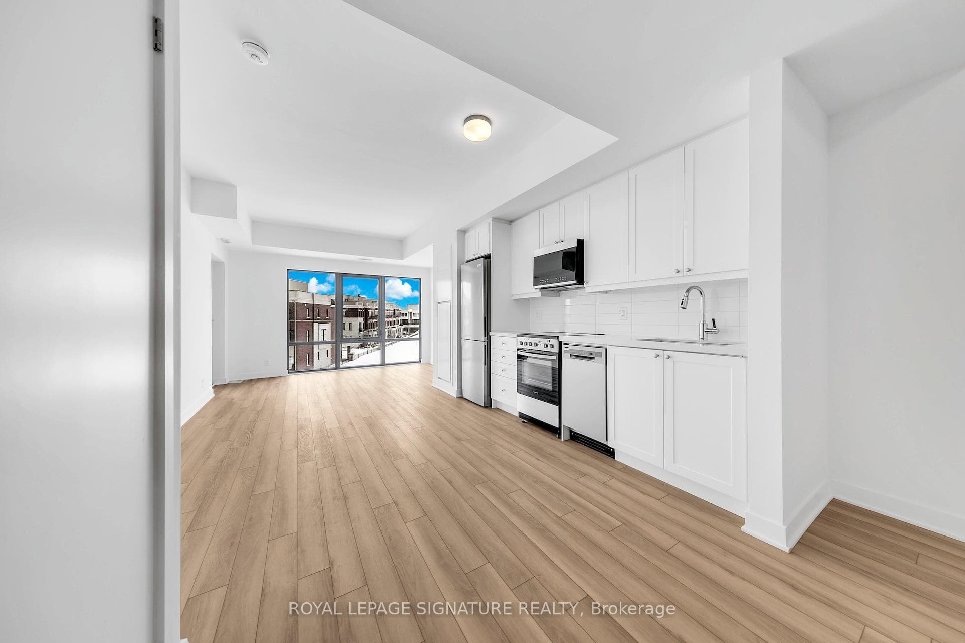 51 Clarington Boulevard Unit 312 photo 10