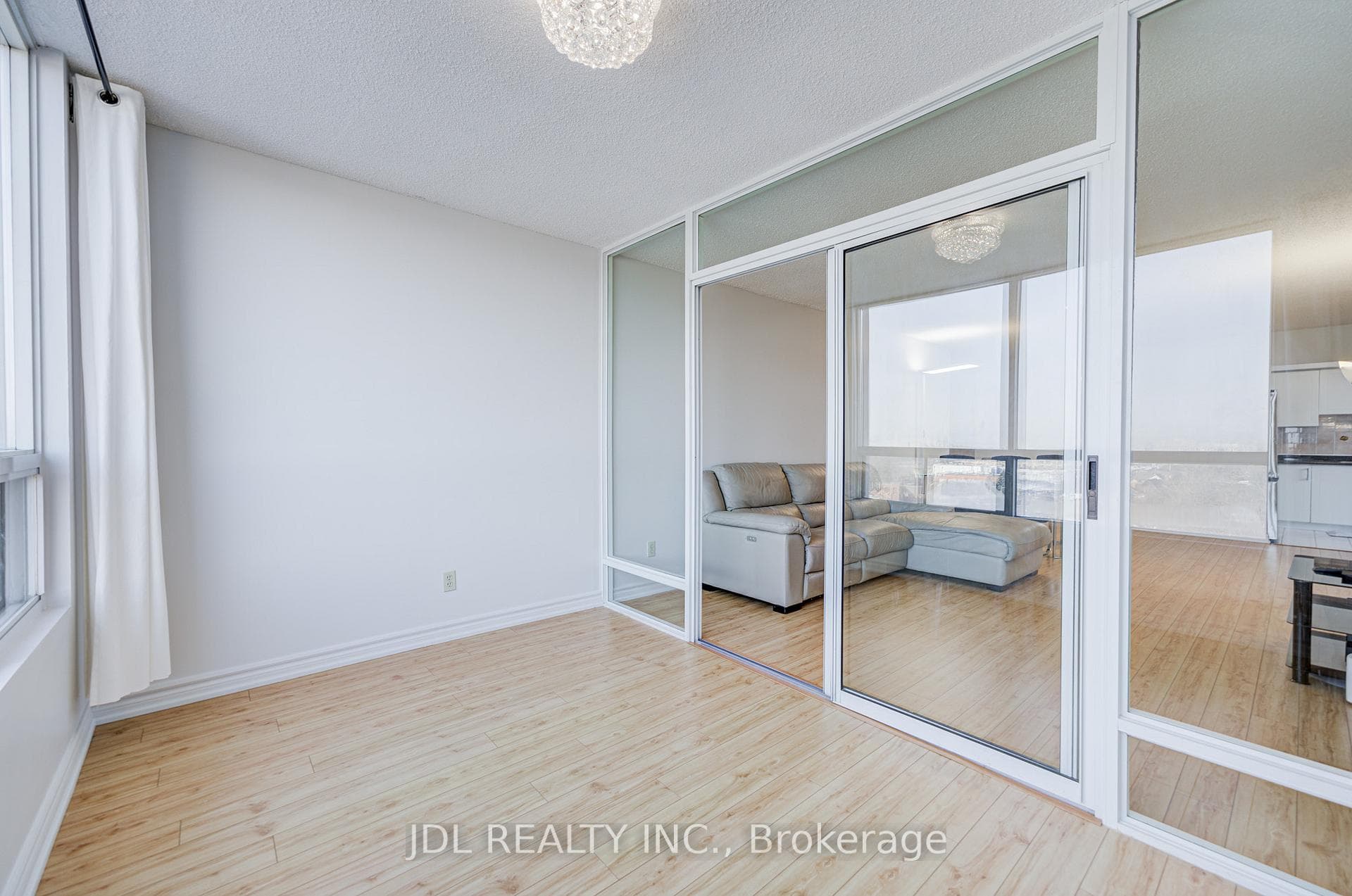 1 Reidmount Avenue Unit 1106 photo 23