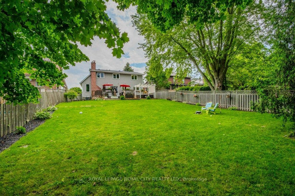 21 Thornhill Drive photo 37