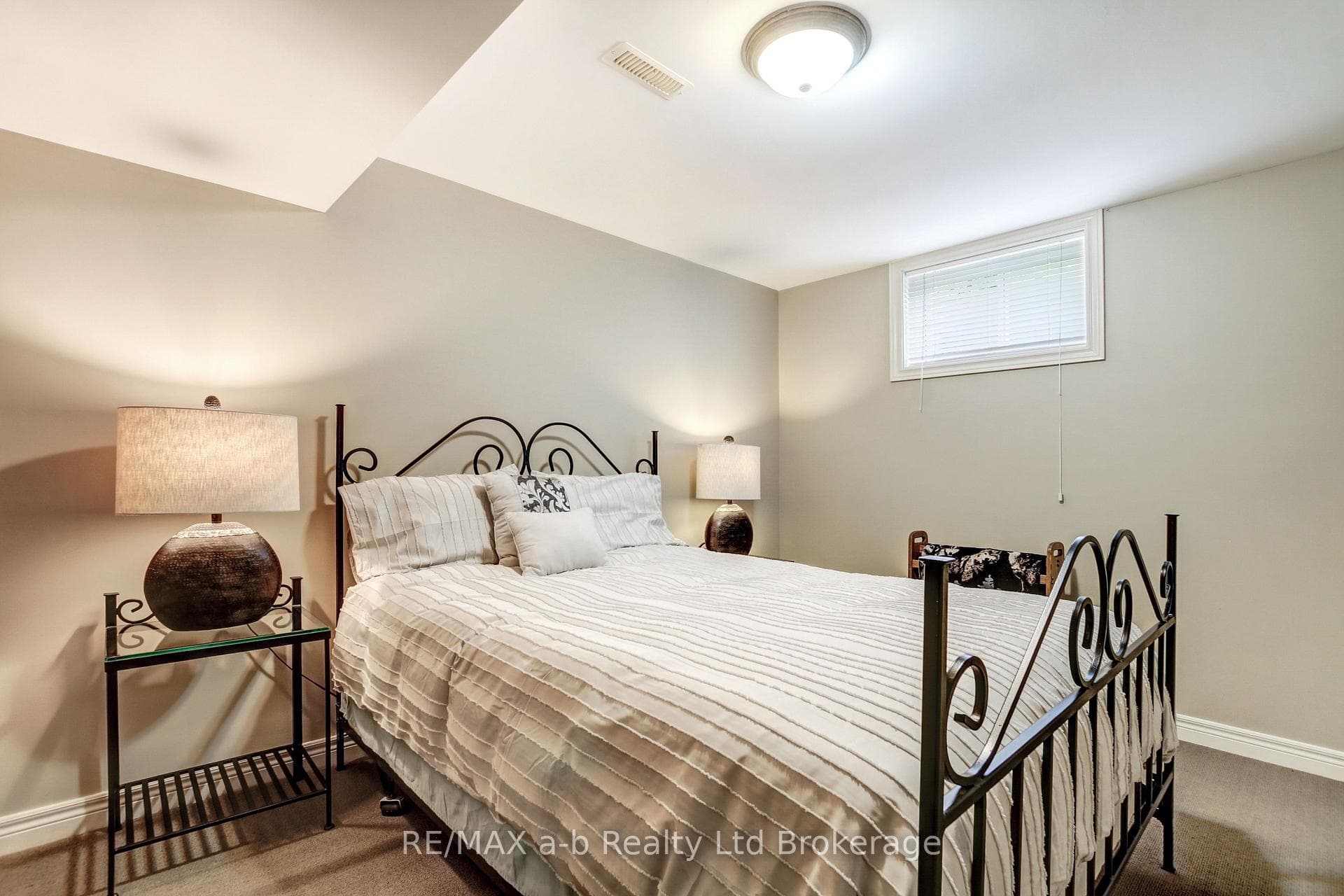 7 OTTERVIEW Drive photo 31