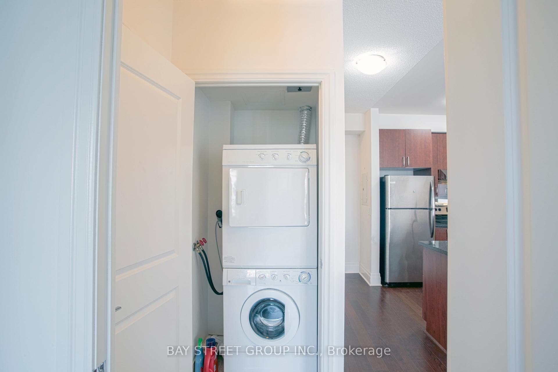 111 Upper Duke Crescent Unit 901 photo 20