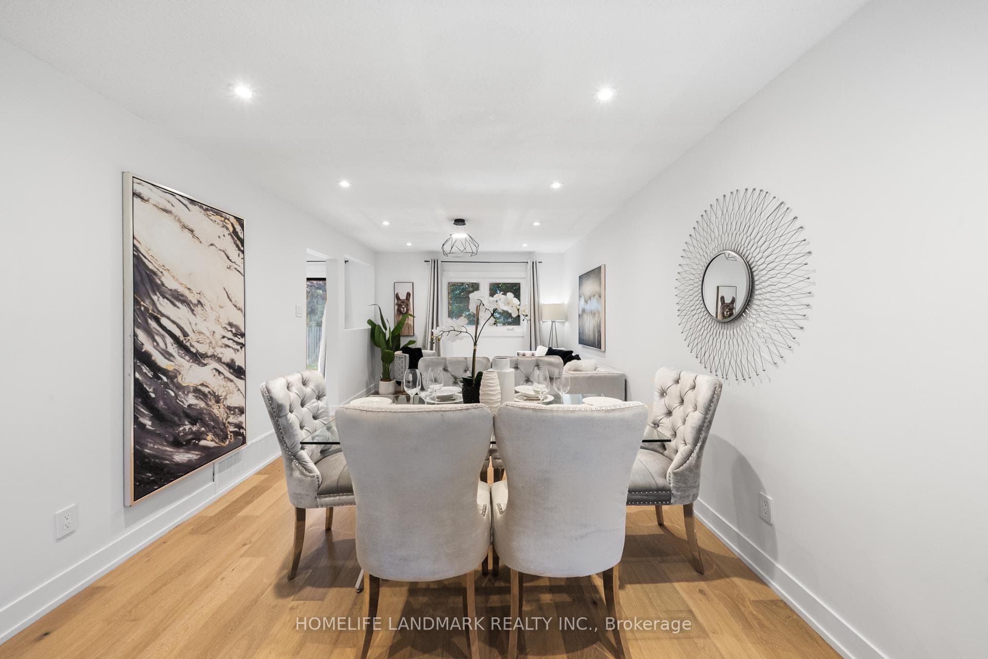 90 Gray Crescent photo 23