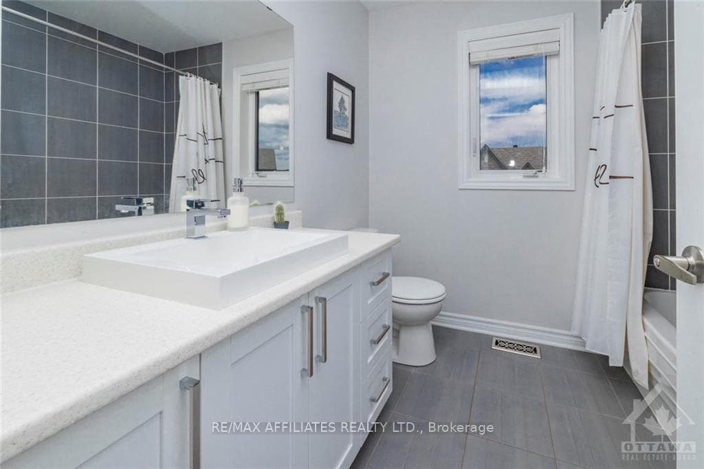 112 FRANCIS Street photo 22