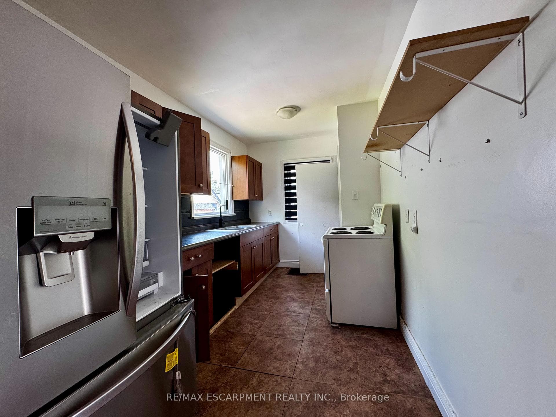 89 Lincoln Avenue photo 9