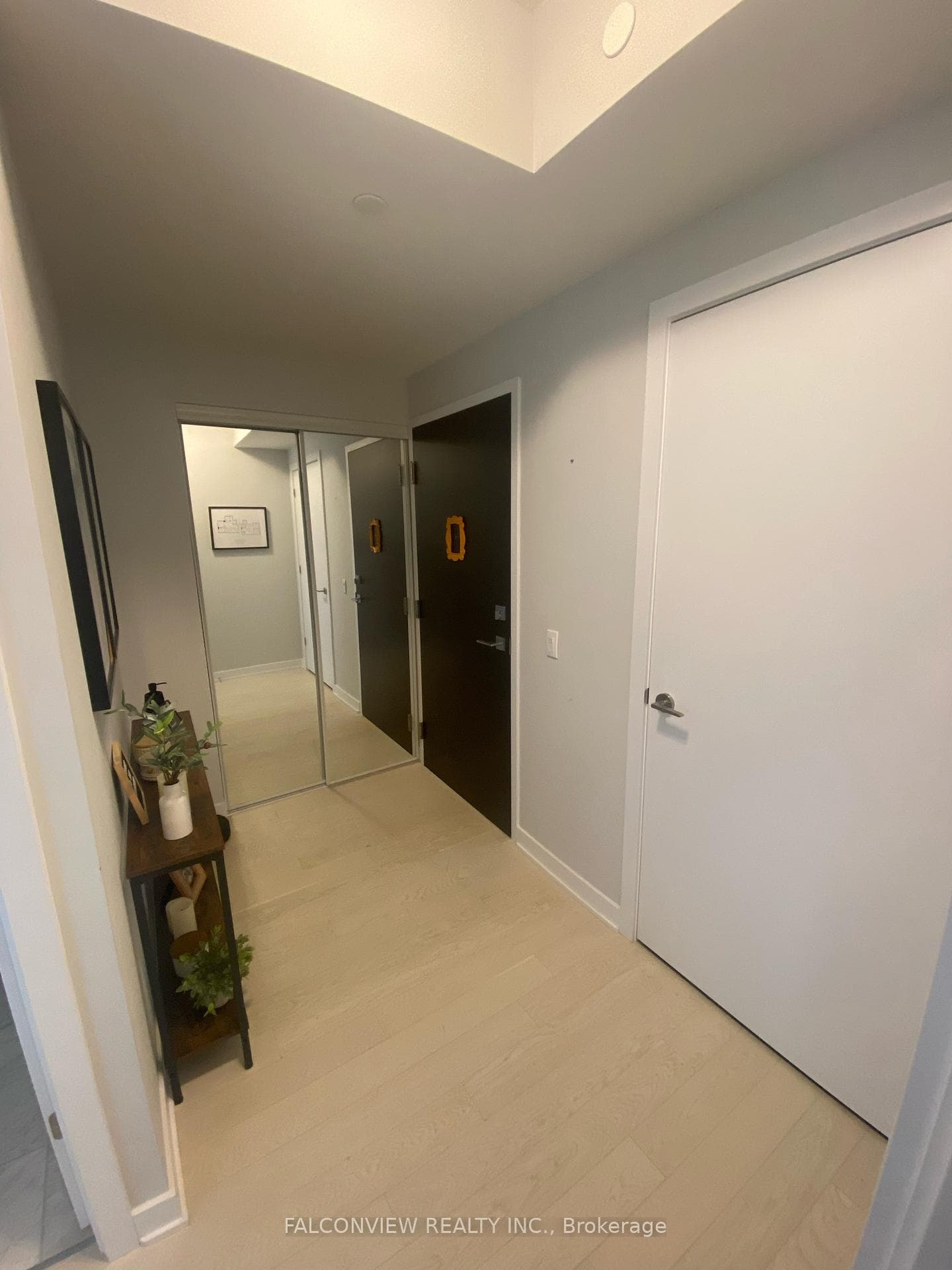 2221 Yonge Street Unit 4309 photo 8