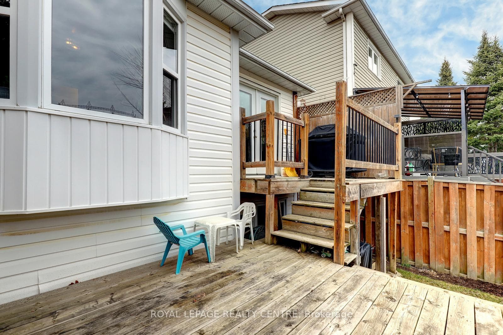 1296 Woodhill Court photo 42