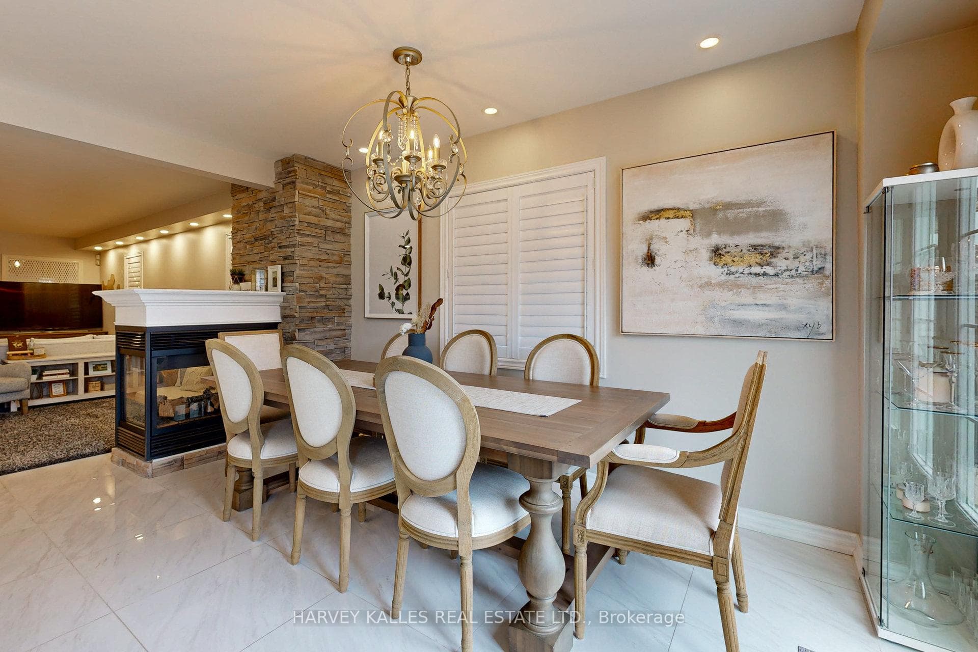 9 Agostino Crescent photo 14