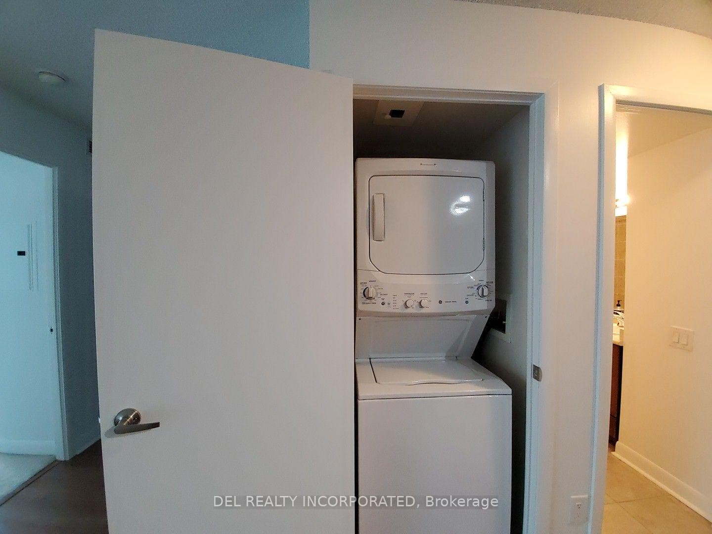 525 Wilson Avenue Unit 810 photo 9