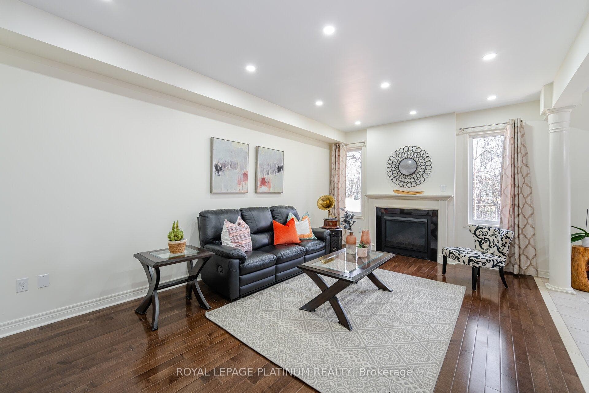 13 Isaac Devins Boulevard photo 10