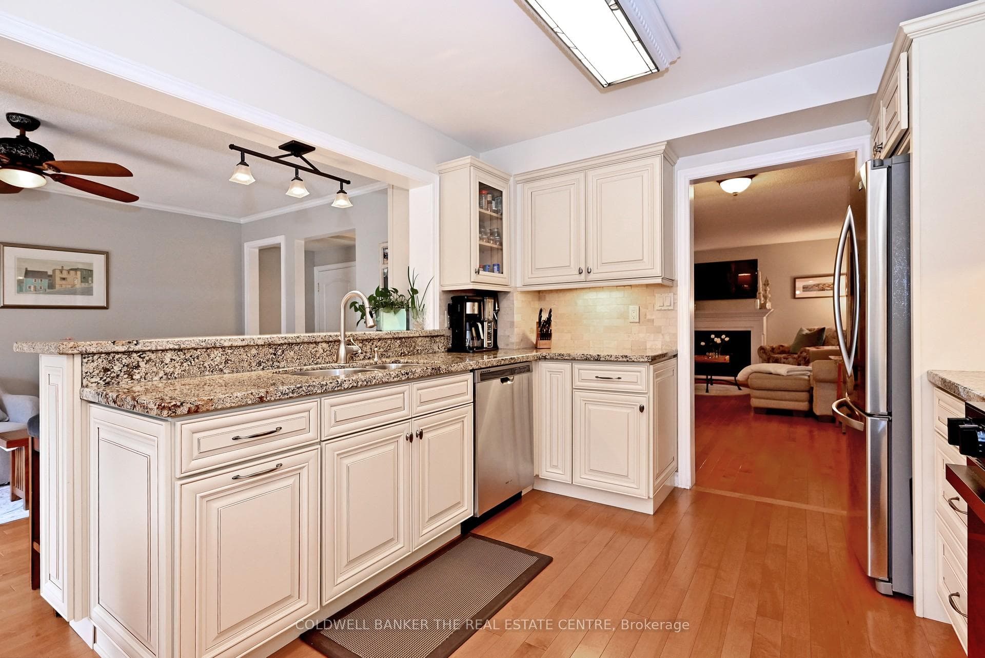 102 Deerglen Terrace photo 14