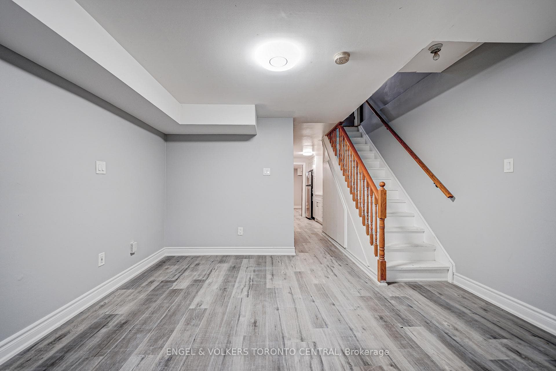 39A Lippincott Street Unit Lower photo 7