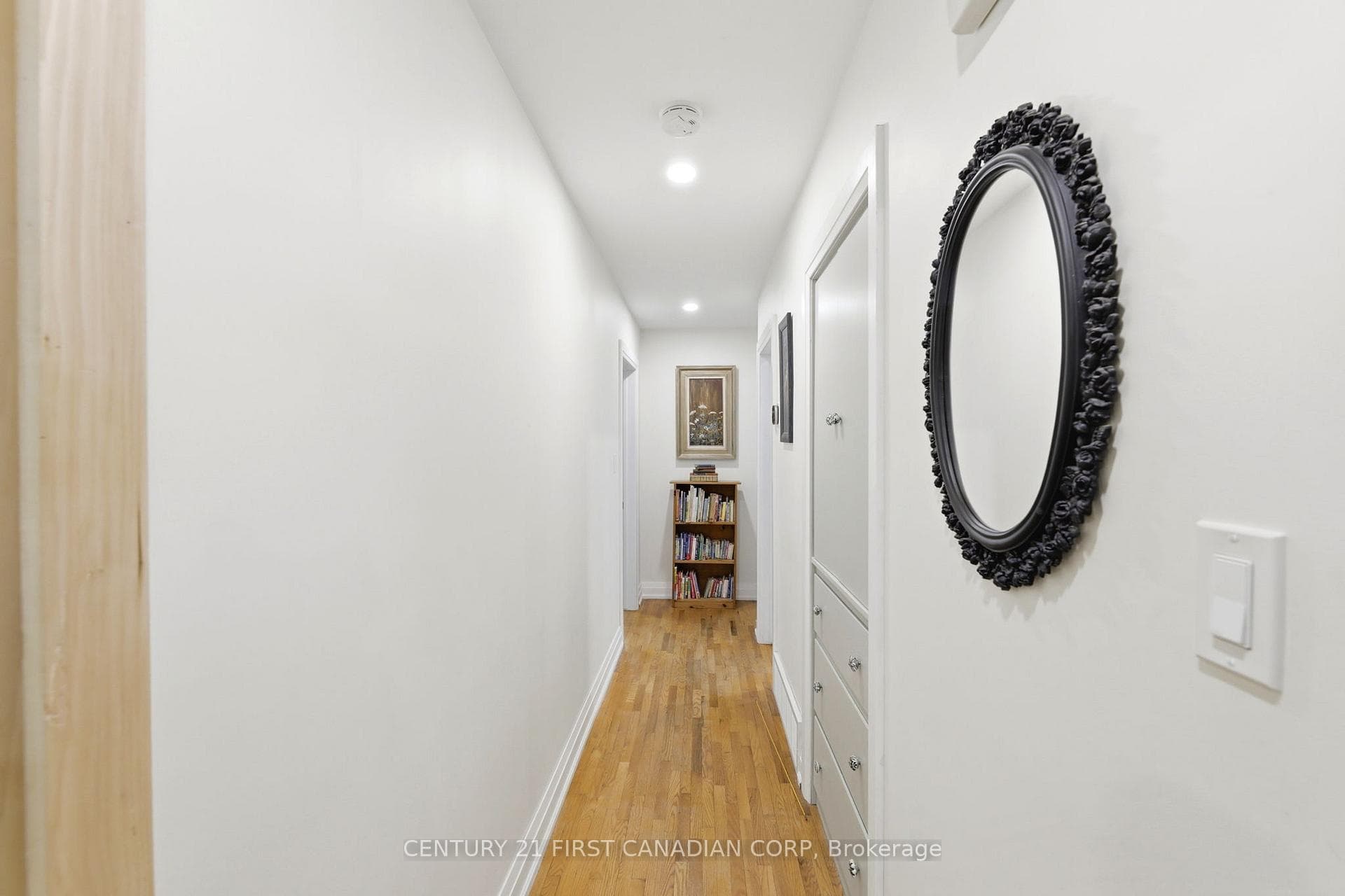 152 Ellen Street photo 12