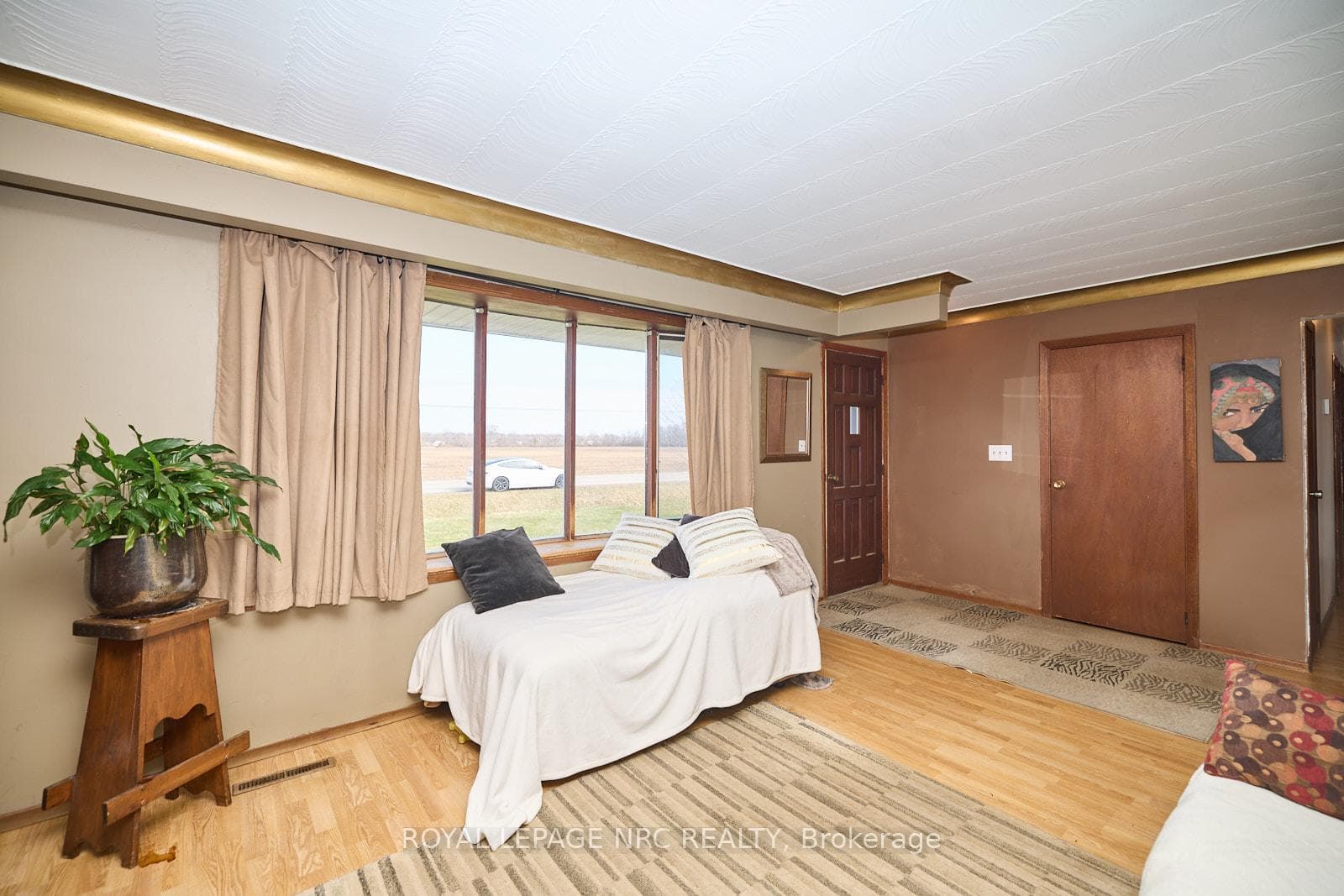 3860 Elm Street photo 8