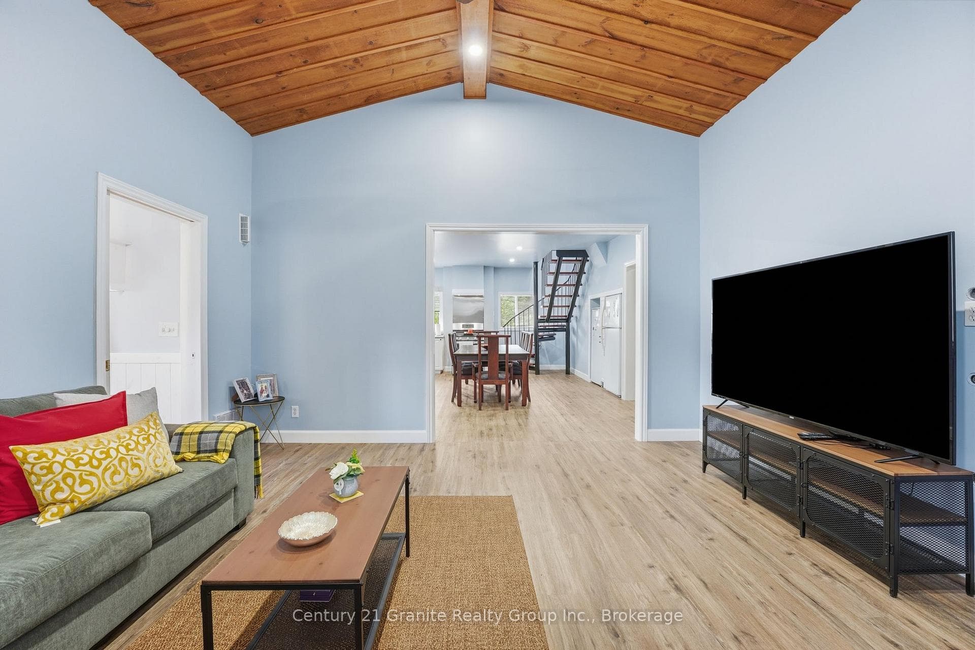 1742 Rose Island Road photo 13