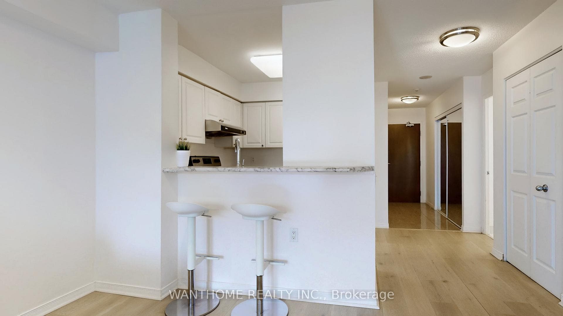 35 Finch Avenue Unit 903 photo 8