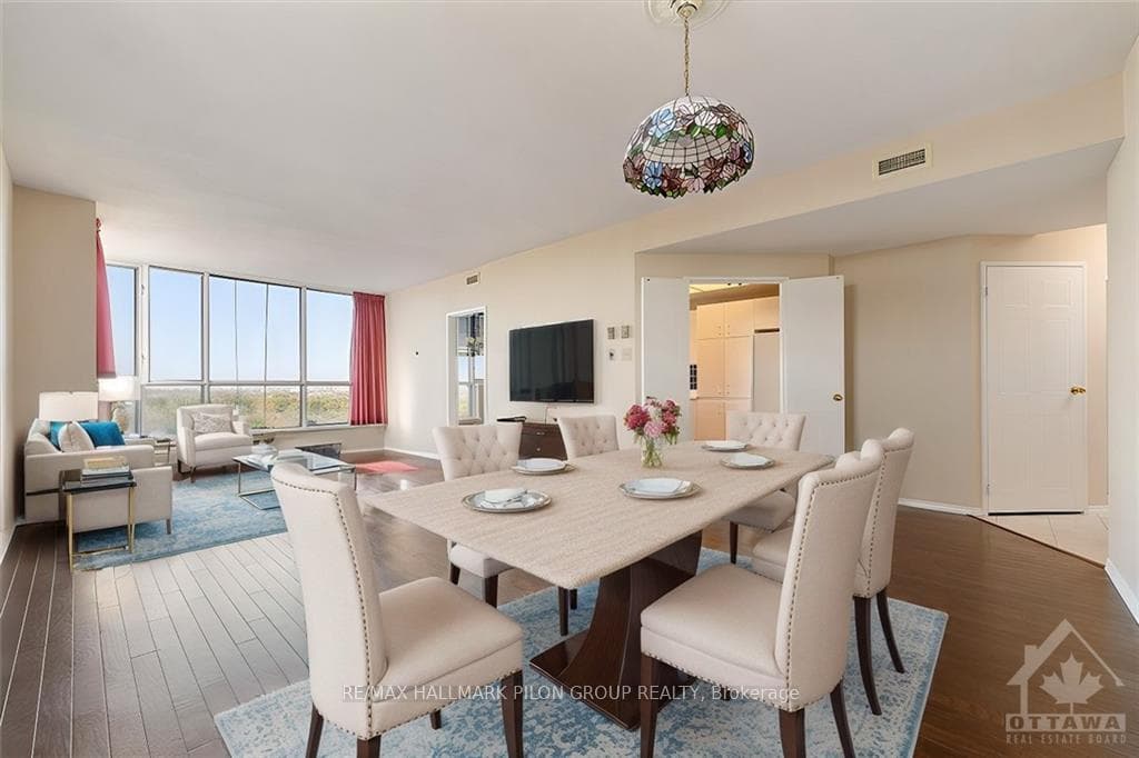 1705 PLAYFAIR Drive Unit PH6 photo 2