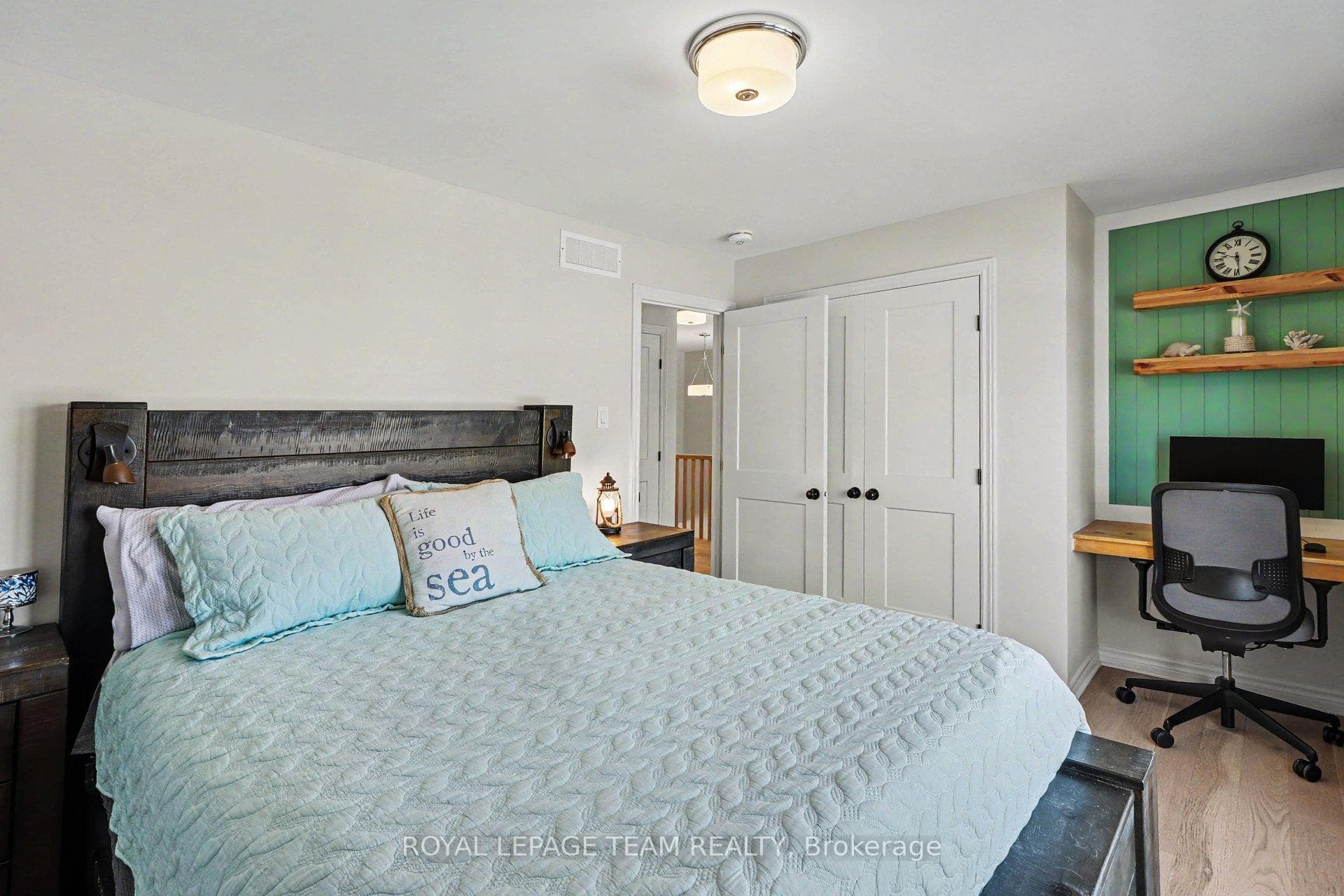 115 Bonne Renommee Avenue photo 27