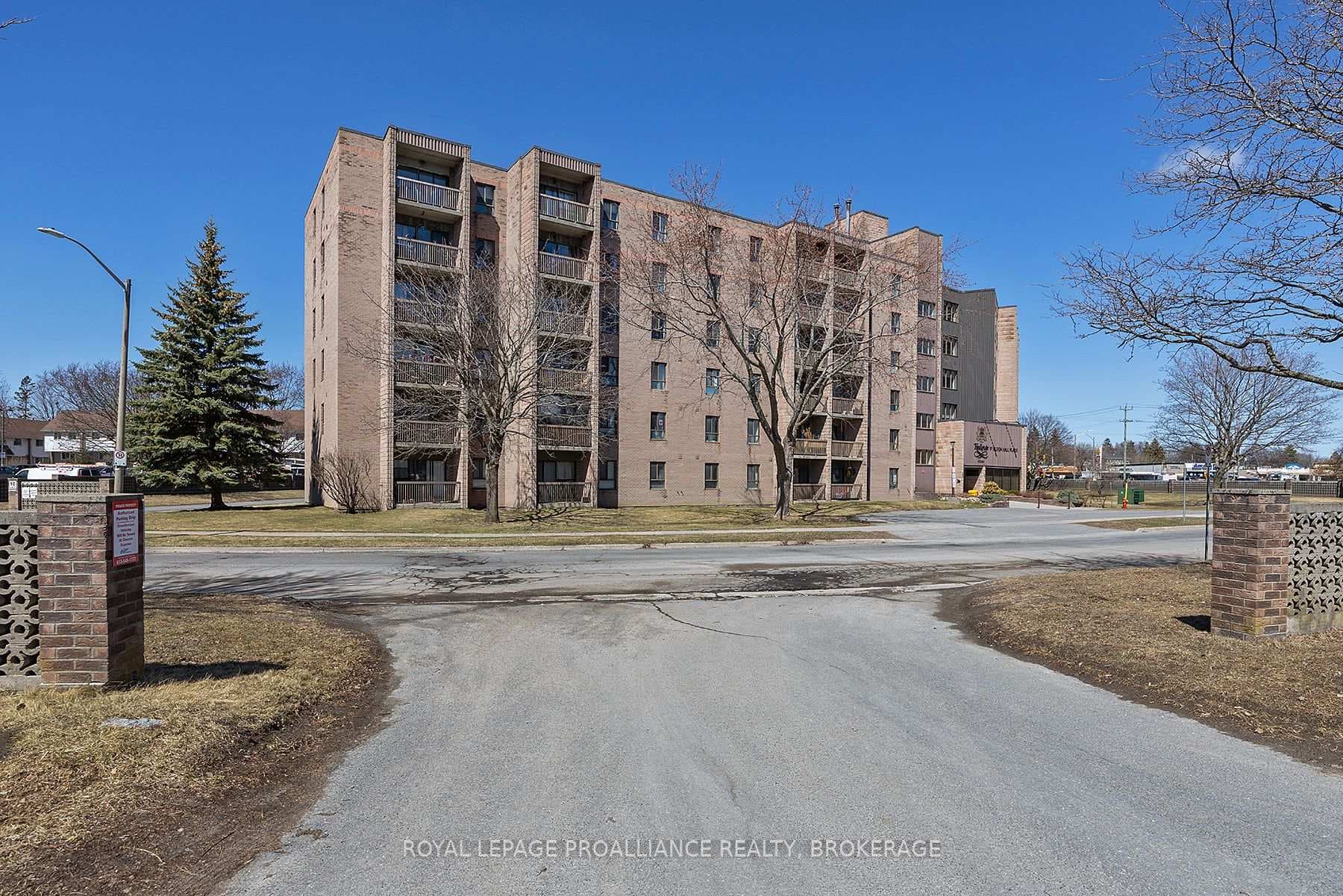 17 Eldon Hall Place Unit 215 photo 30