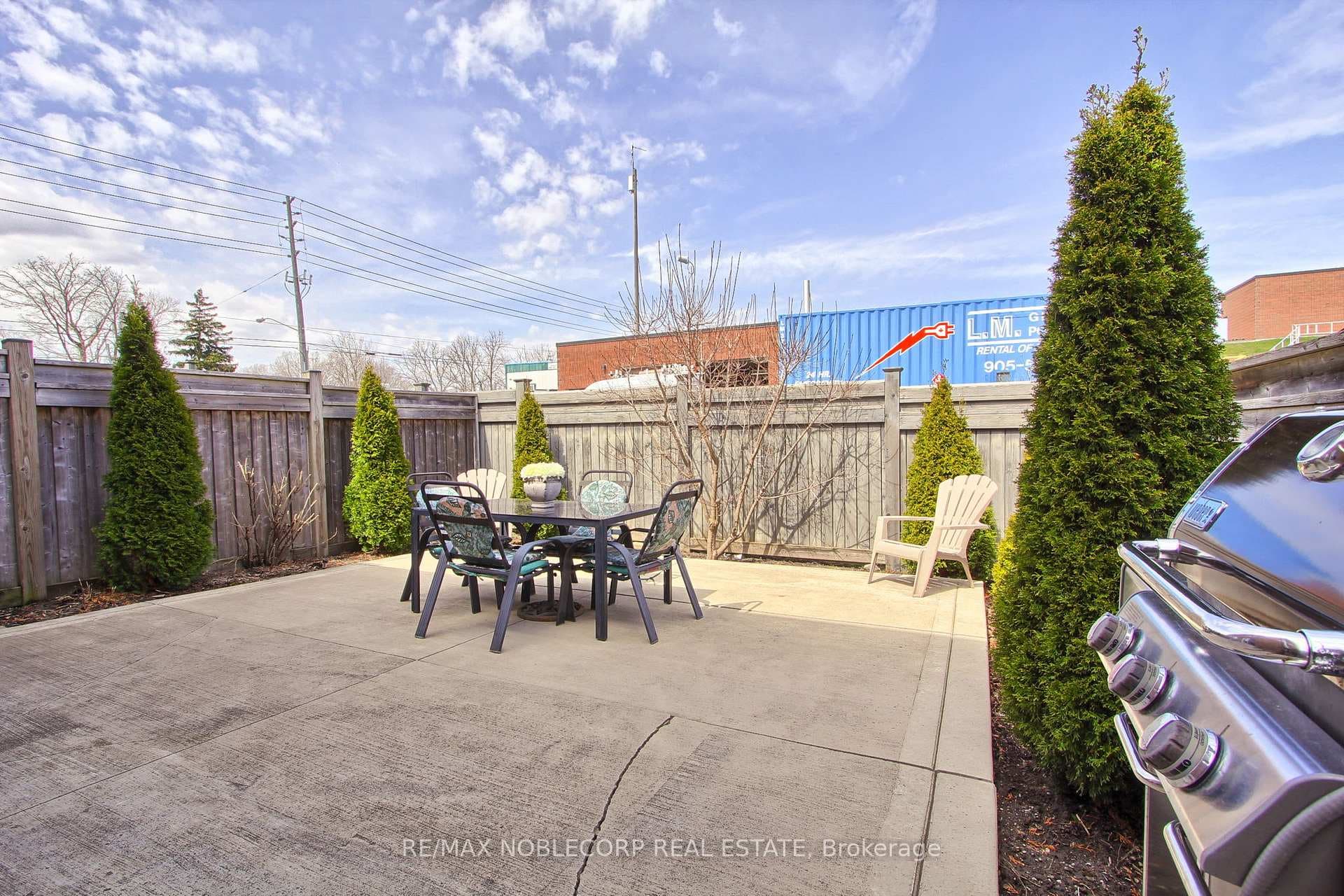 53 Westcliffe Crescent photo 36