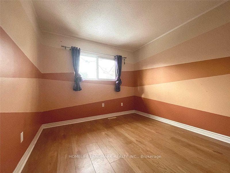 26 Joanna Crescent photo 15