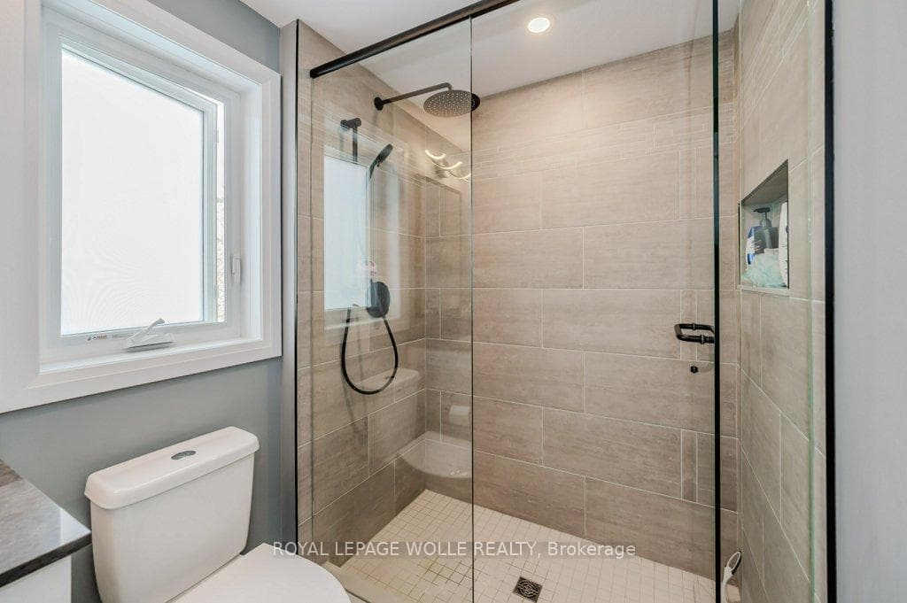 8 Elm Ridge Drive photo 23