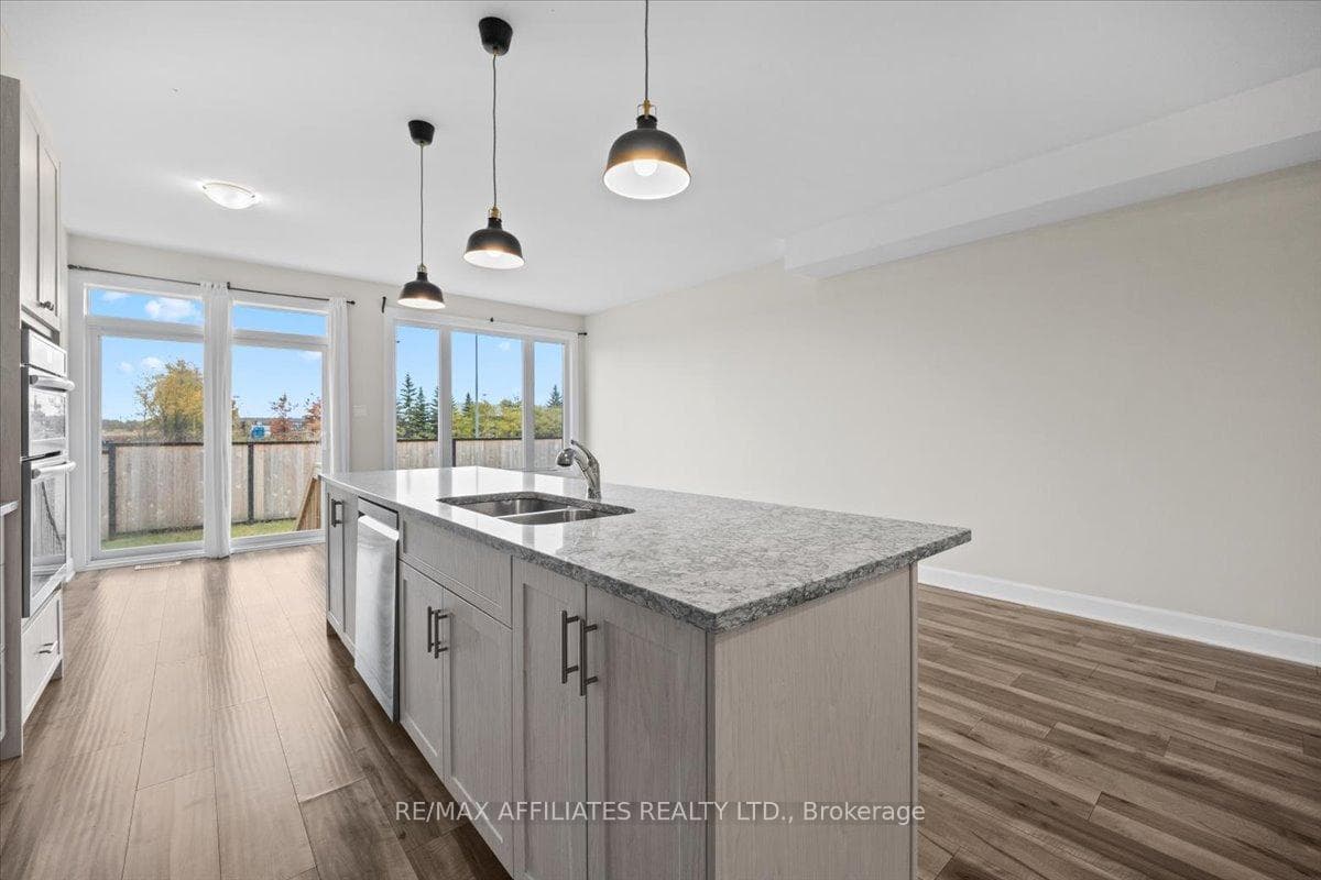 200 Hooper Street photo 14