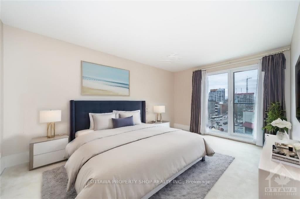 700 SUSSEX Drive Unit 403 photo 10