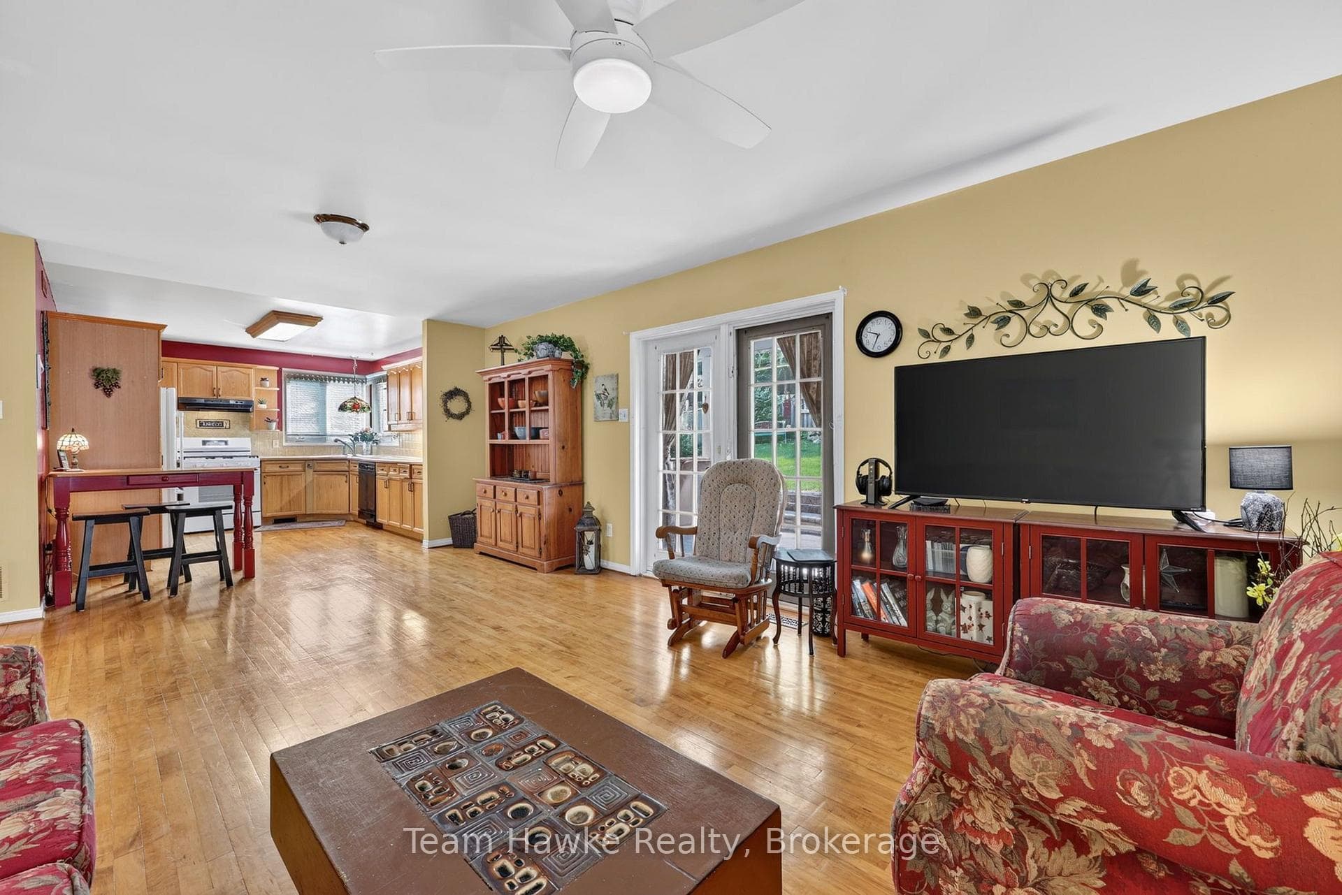 255 Hanly Street photo 15