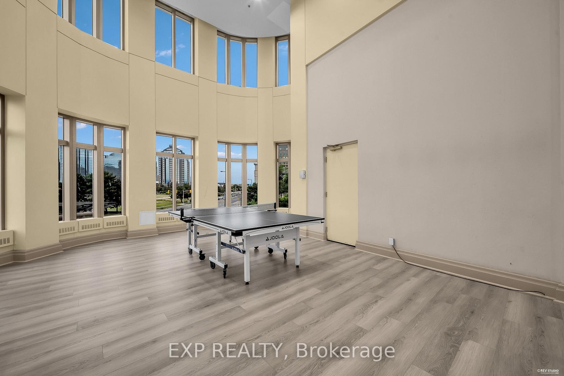 8 Lee Centre Drive Unit 1016 photo 25